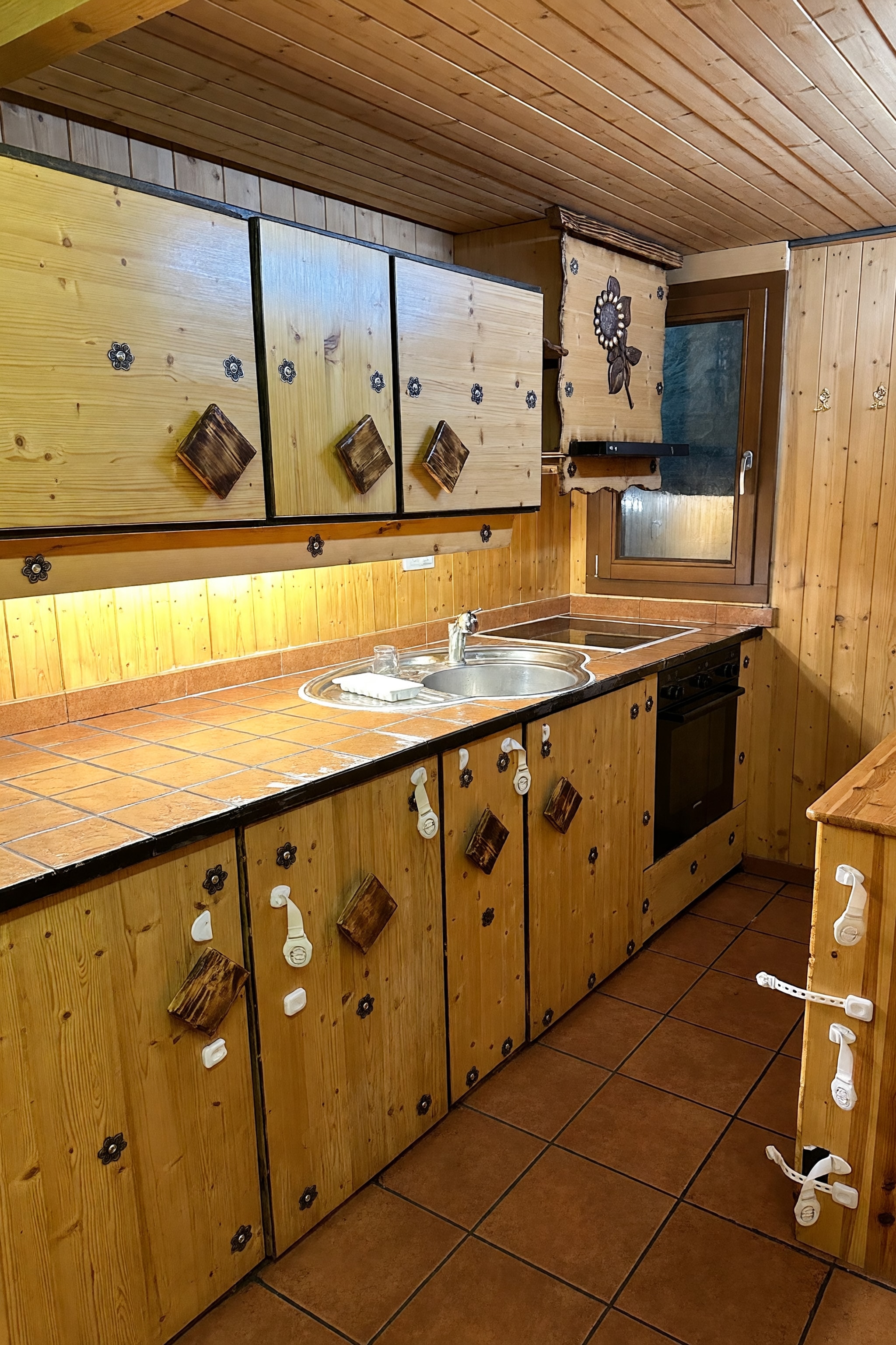 Graziosa casa di nucleo 3,5 locali su tre livelli con giardino privato e veranda esterna - Sant'Antonio - foto 2