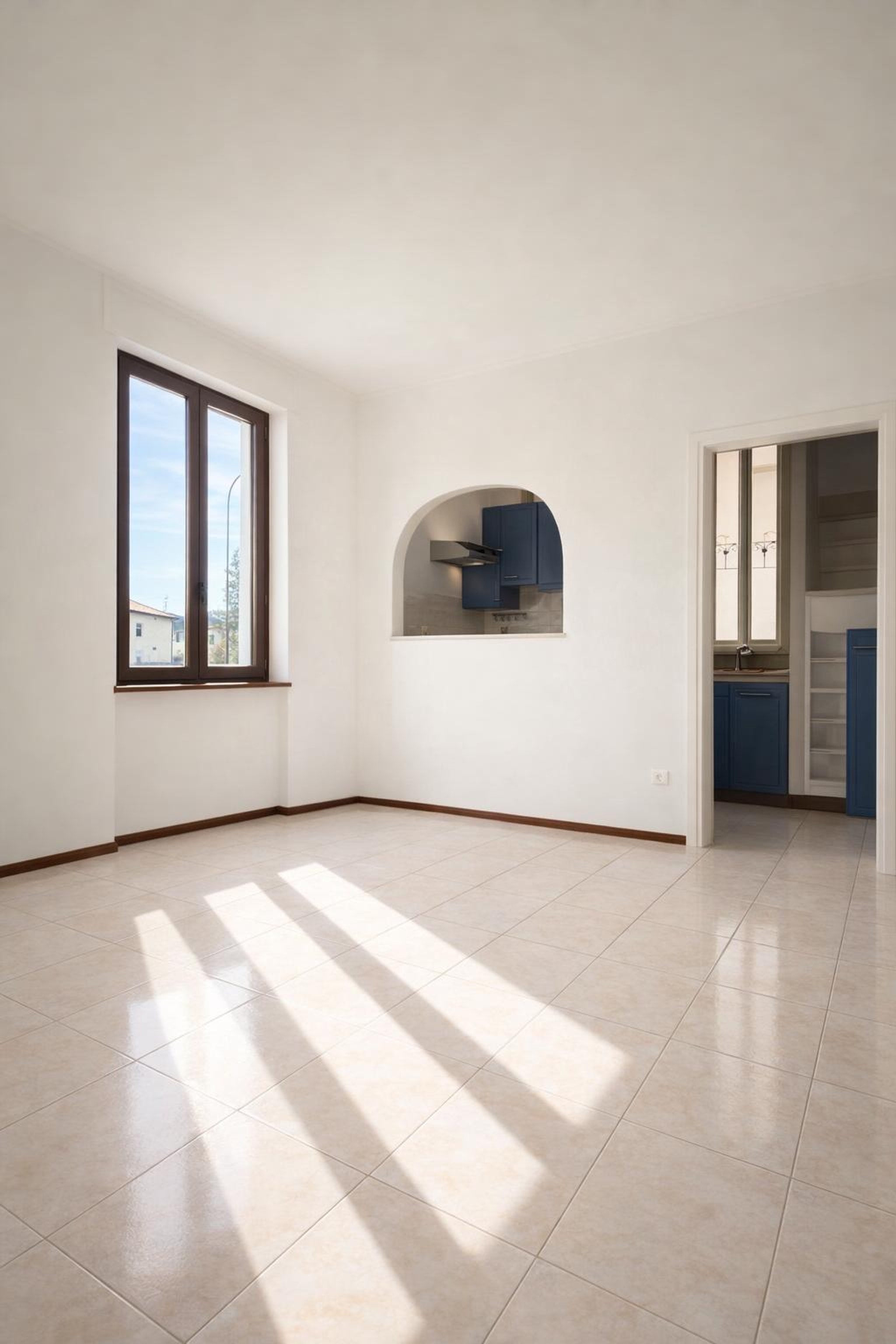 Interessante stabile con 3 appartamenti di 3 locali, versatile anche ad uso ufficio in comoda corte a reddito - Coldrerio - foto 4