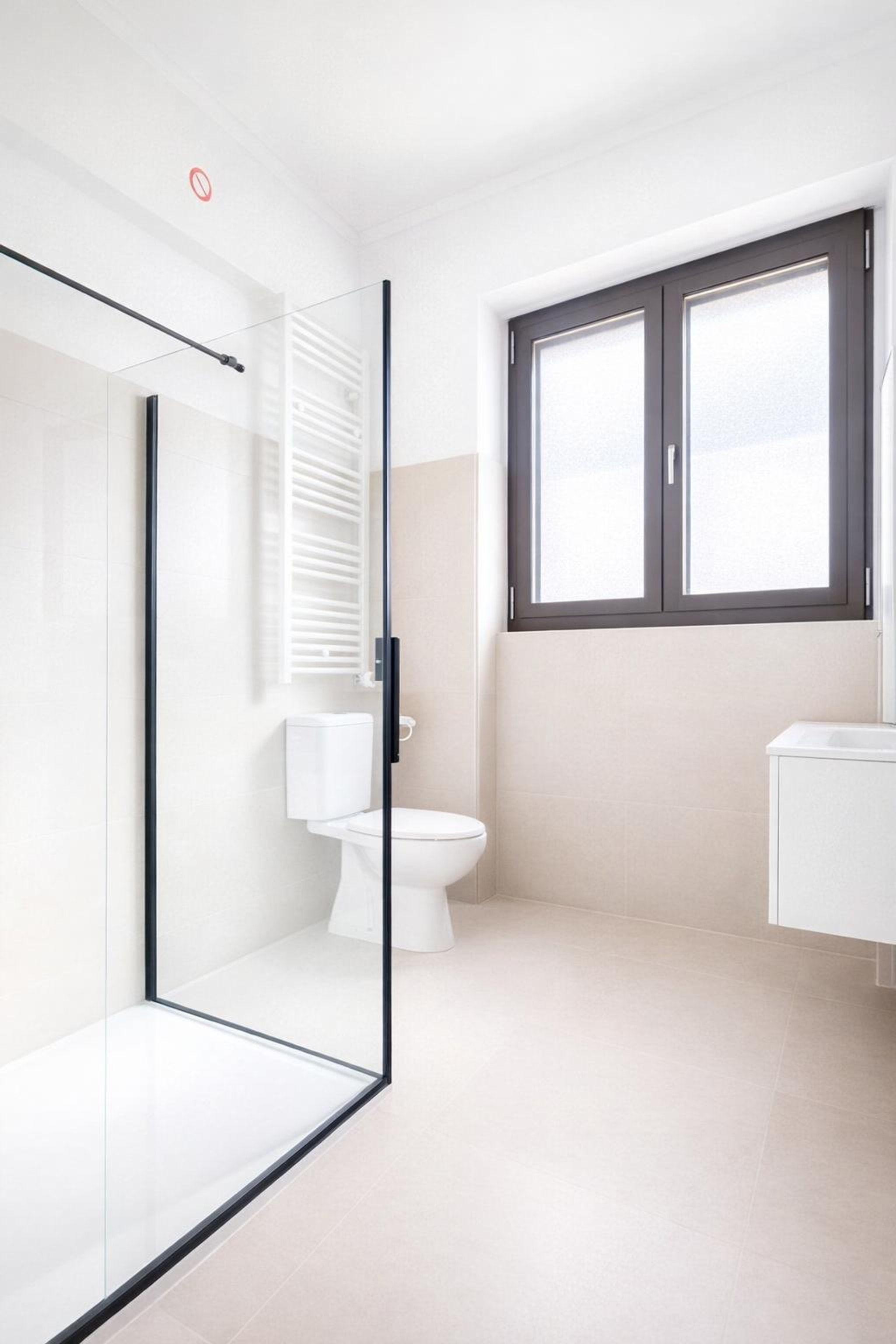 Interessante stabile con 3 appartamenti di 3 locali, versatile anche ad uso ufficio in comoda corte a reddito - Coldrerio - foto 14