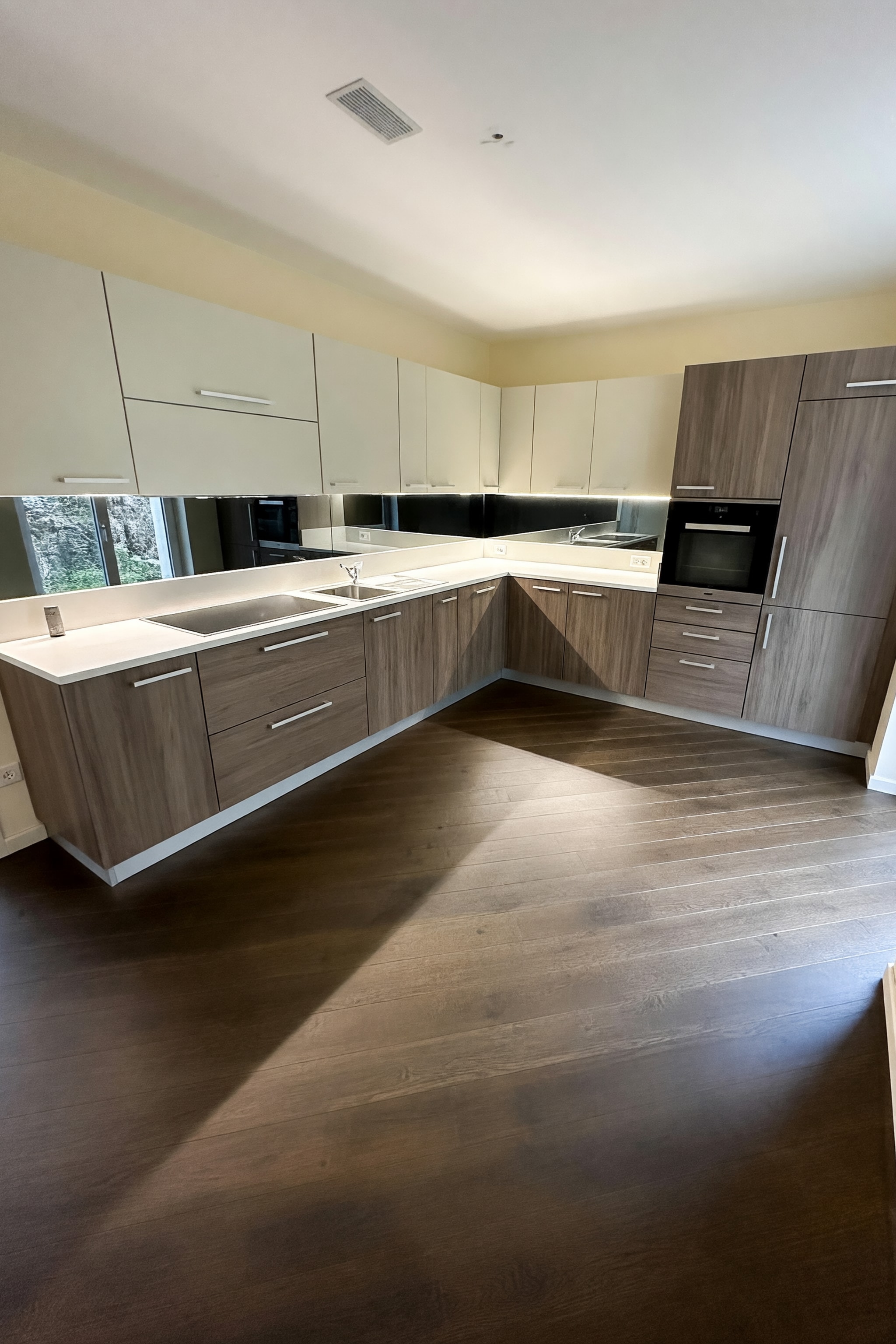 Piacevole casa unifamiliare 4,5 locali con terrazzo di 30 mq e giardino in comoda zona residenziale - Arzo - foto 5