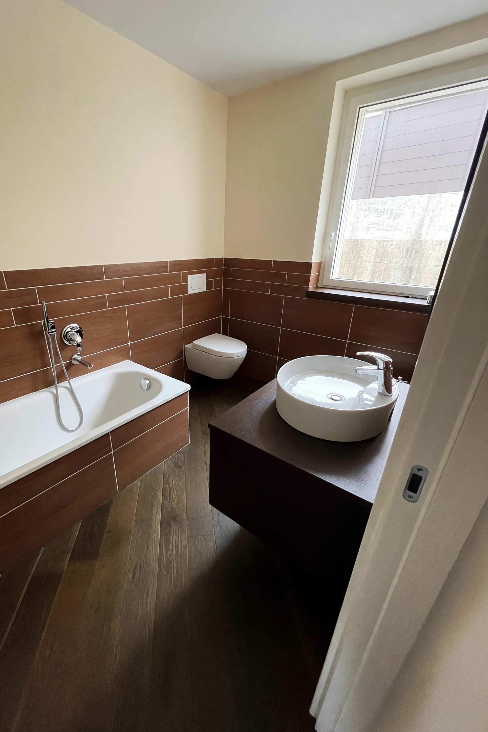 Piacevole casa unifamiliare 4,5 locali con terrazzo di 30 mq e giardino in comoda zona residenziale - Arzo - foto 6