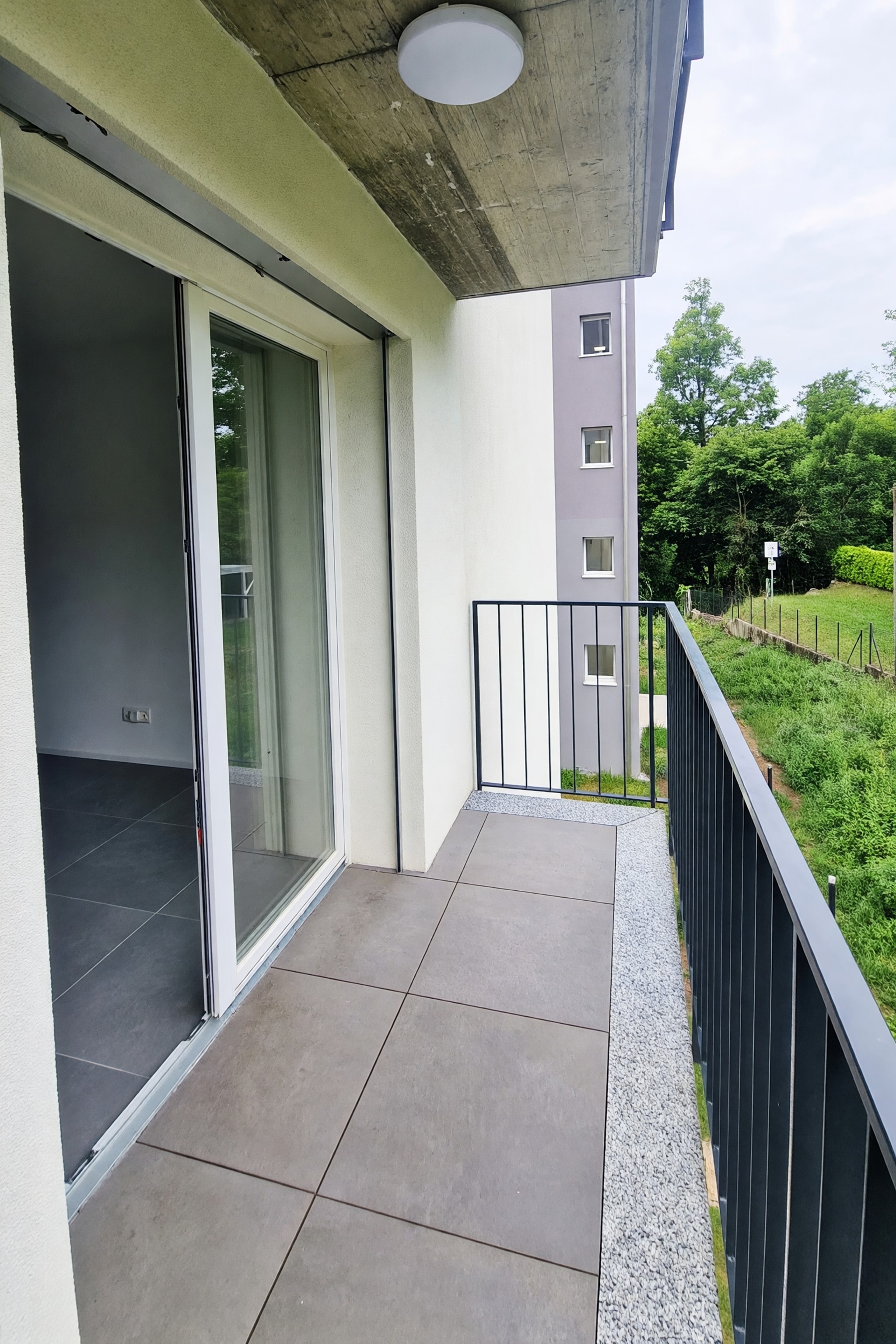 Nuovo appartamento 3,5 locali in pronta consegna con terrazza coperta e due balconi - Vacallo - foto 3