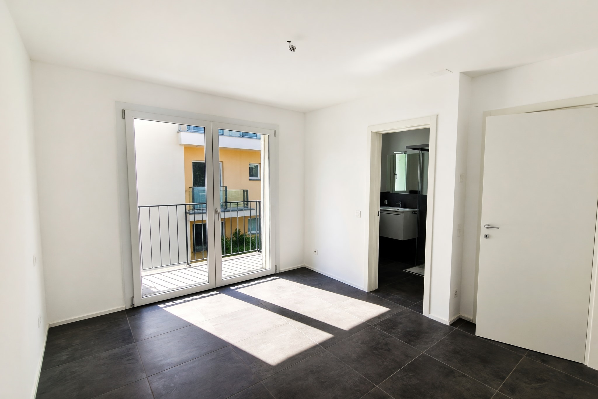 Nuovo appartamento 3,5 locali in pronta consegna con terrazza coperta e due balconi - Vacallo - foto 9