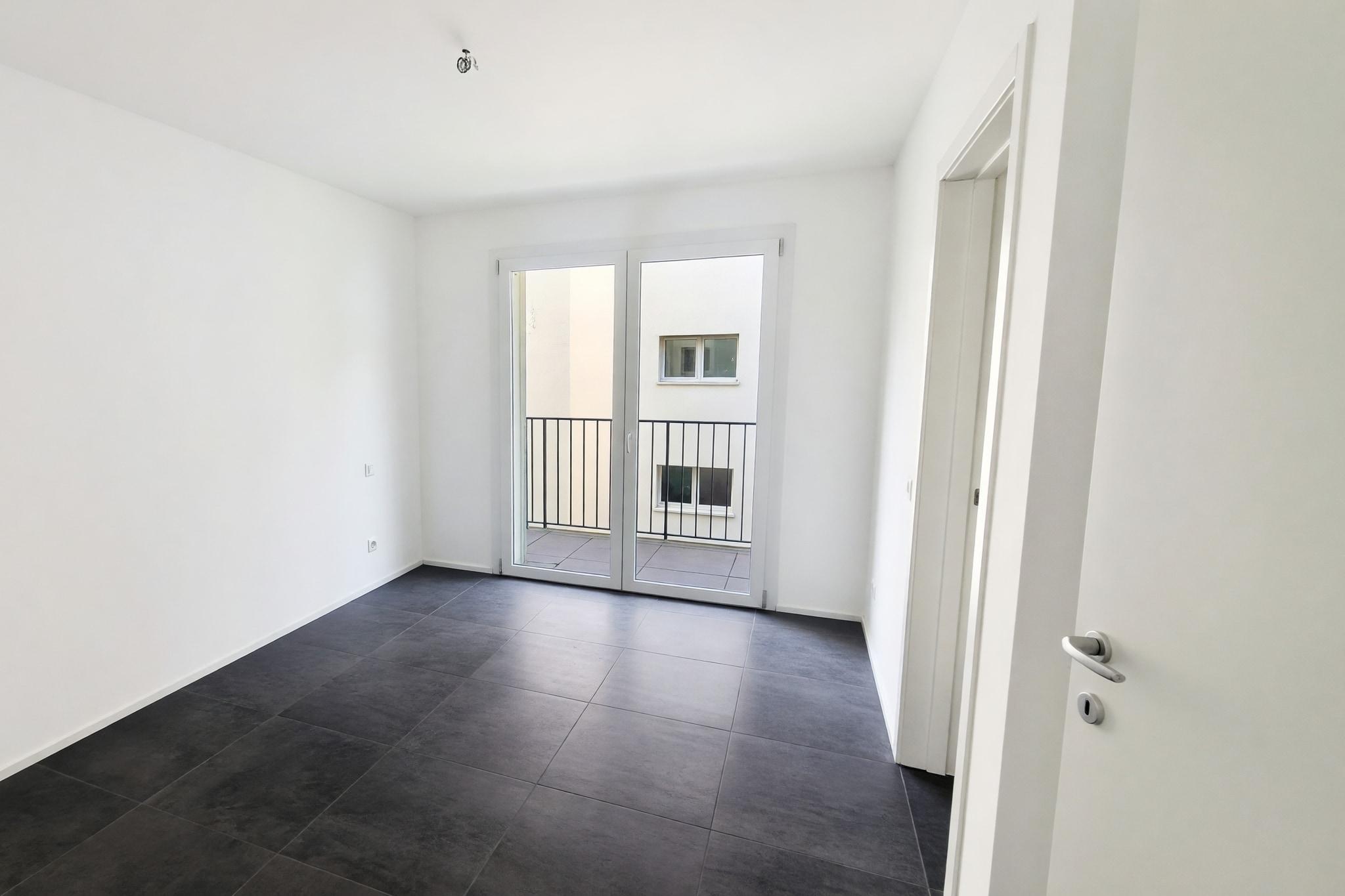Nuovo appartamento 3,5 locali in pronta consegna con terrazza coperta e due balconi - Vacallo - foto 10