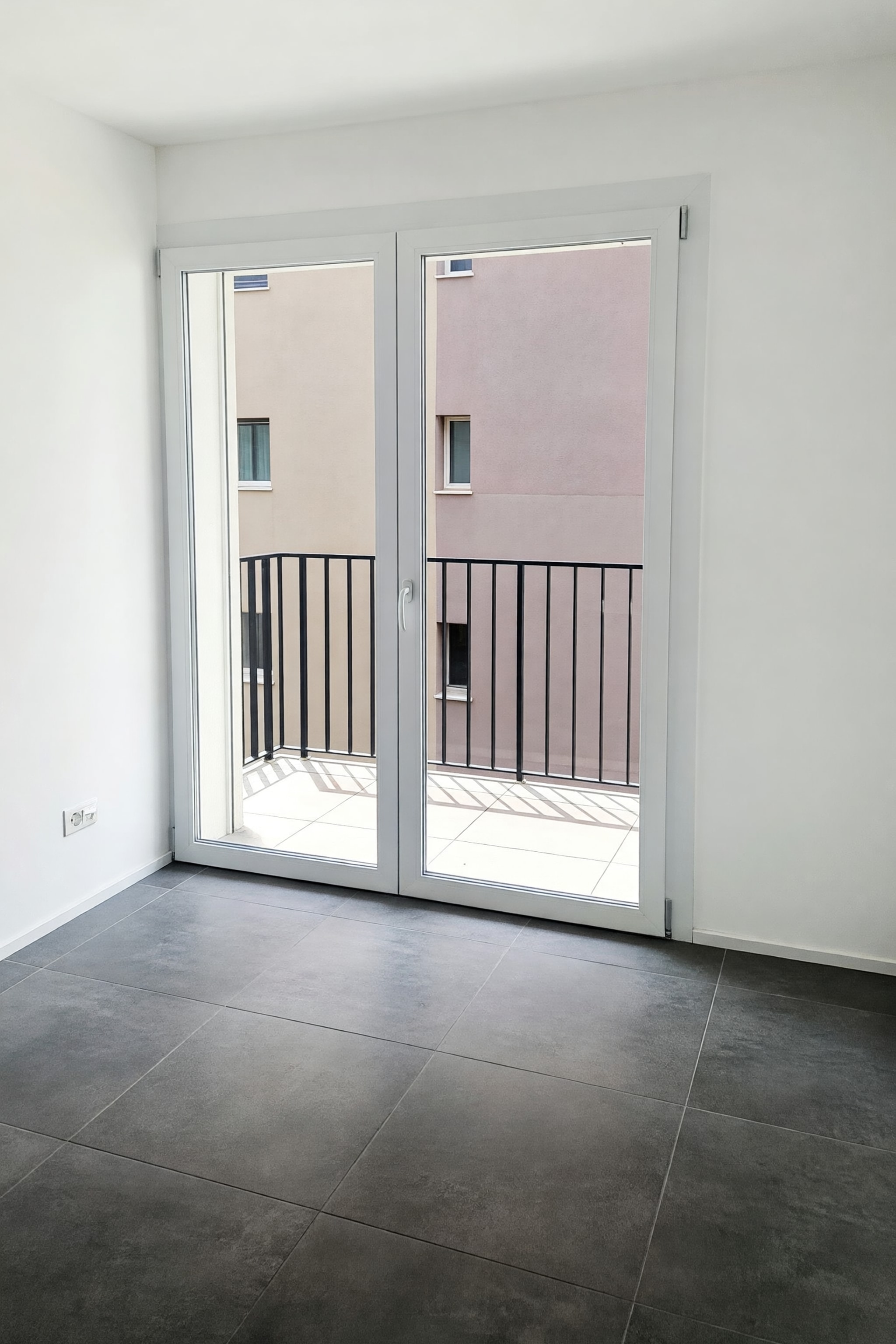 Nuovo appartamento 3,5 locali in pronta consegna con terrazza coperta e due balconi - Vacallo - foto 12