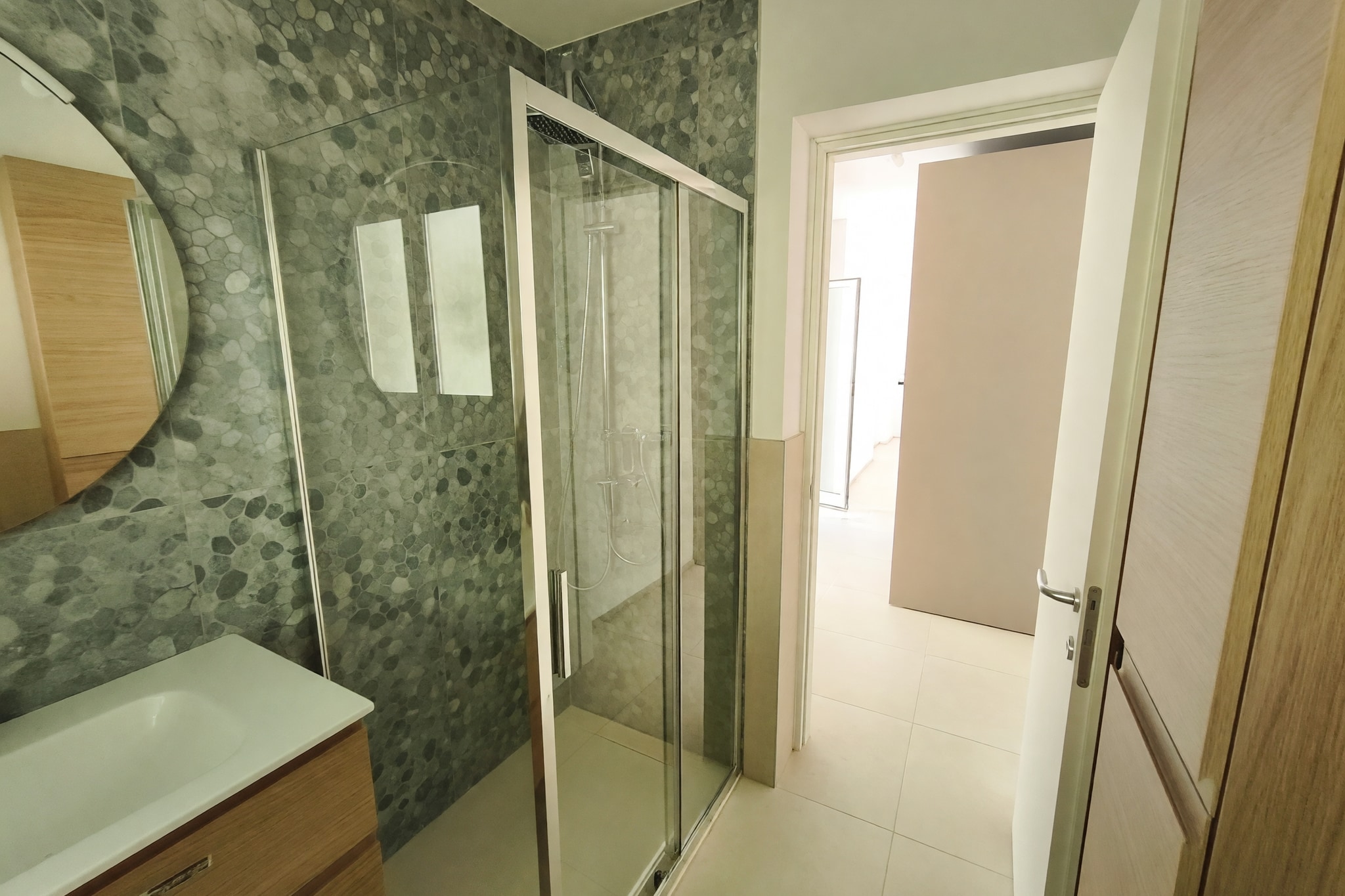 Bellissimo appartamento 3,5 locali appena ristrutturato con terrazzo abitabile, giardino privato e grande piano mansardato - Figino - foto 10