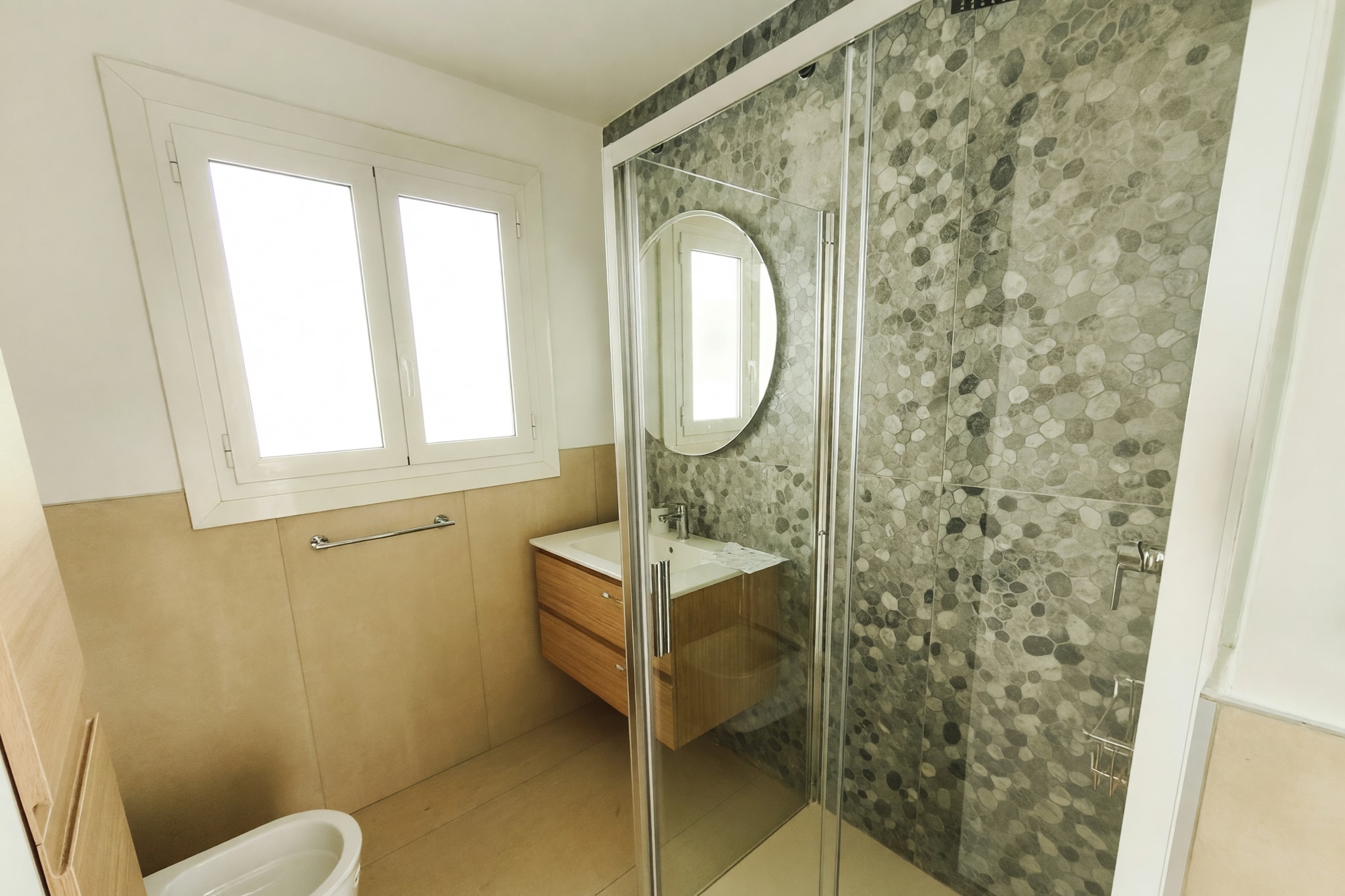 Bellissimo appartamento 3,5 locali appena ristrutturato con terrazzo abitabile, giardino privato e grande piano mansardato - Figino - foto 11