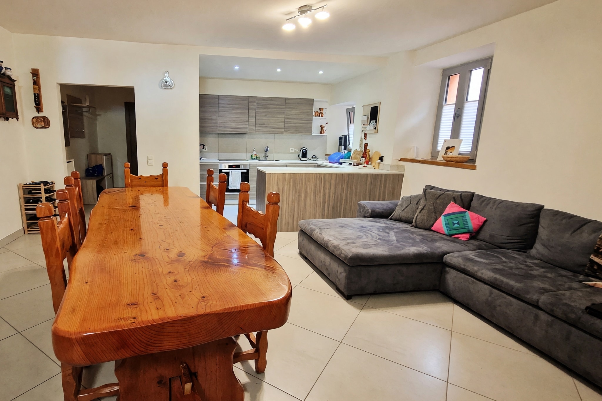 Bellissimo appartamento 4,5 locali ristrutturato in corte privata con terrazzo, romantico caminetto e finiture di medio-alto standing - Morbio Inferiore - foto 4