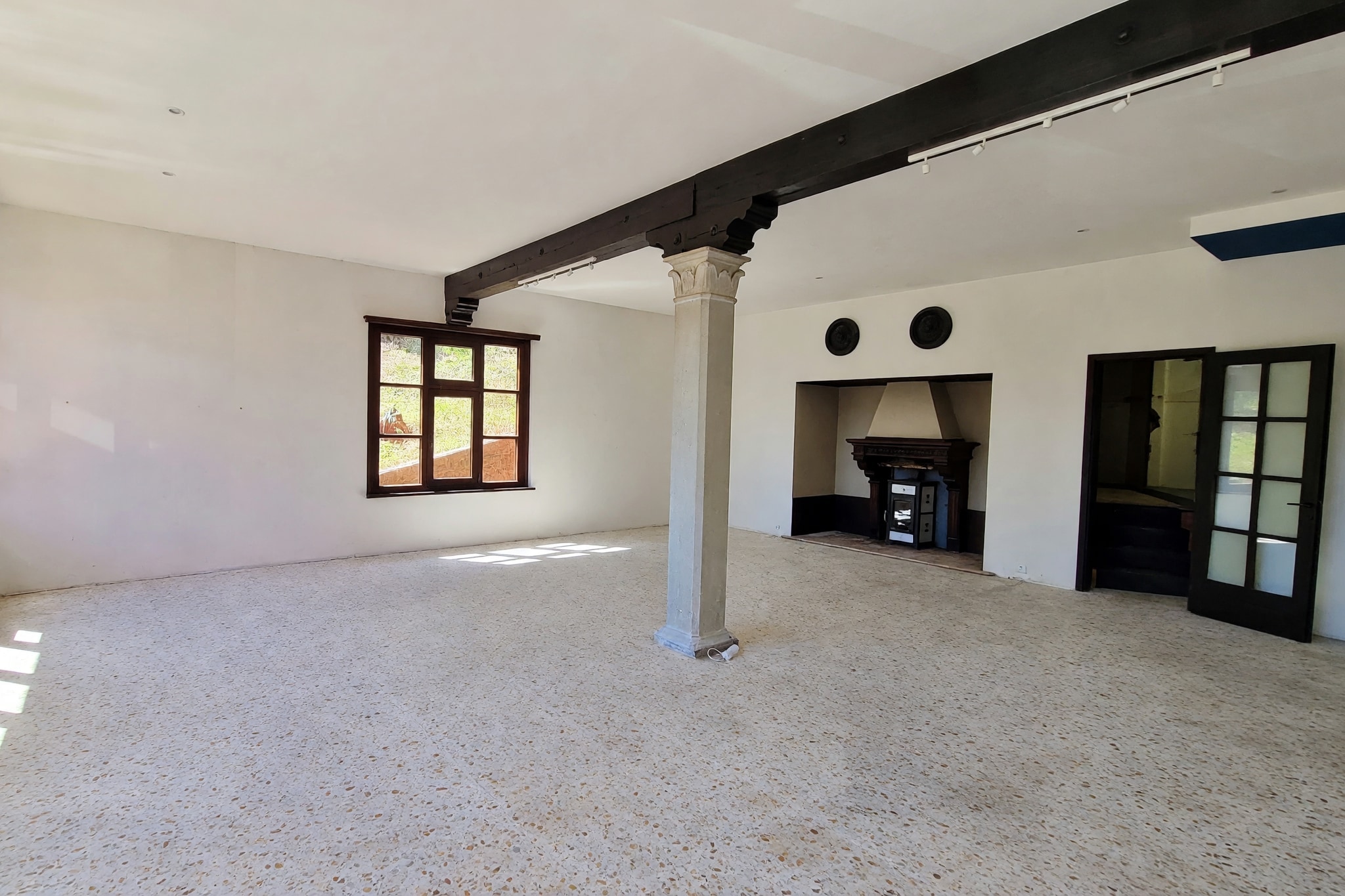 Interessante stabile plurifamiliare di 470 m² con spazio commerciale, due appartamenti e importante potenziale edificatorio - Agno - foto 7