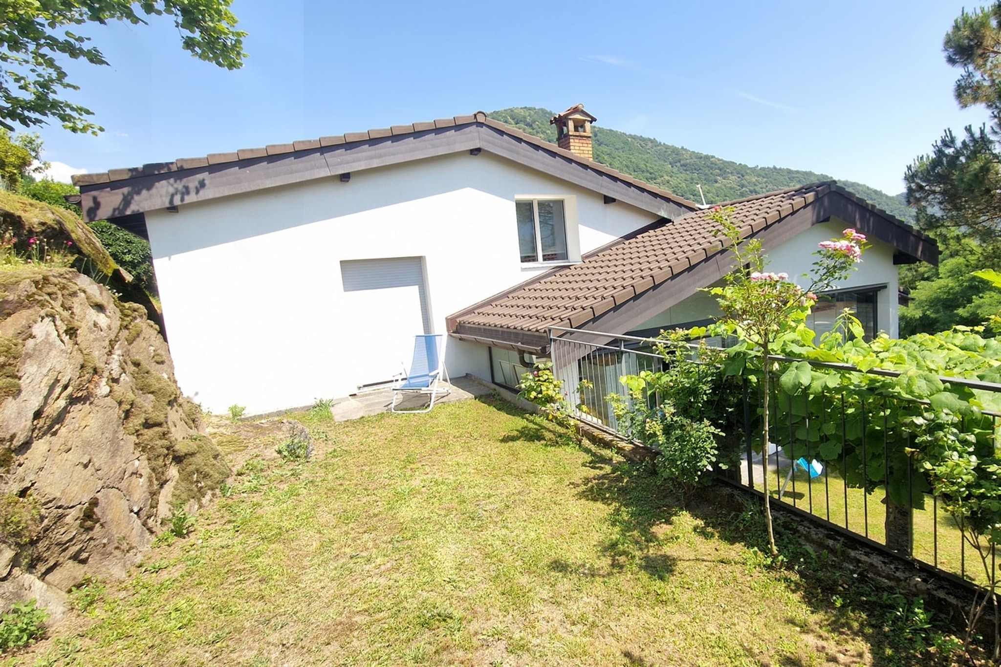Affascinante casa unifamiliare 6,5 locali di 190 mq con ampio giardino privato, veranda e due terrazze nel verde - Castelrotto - foto 19