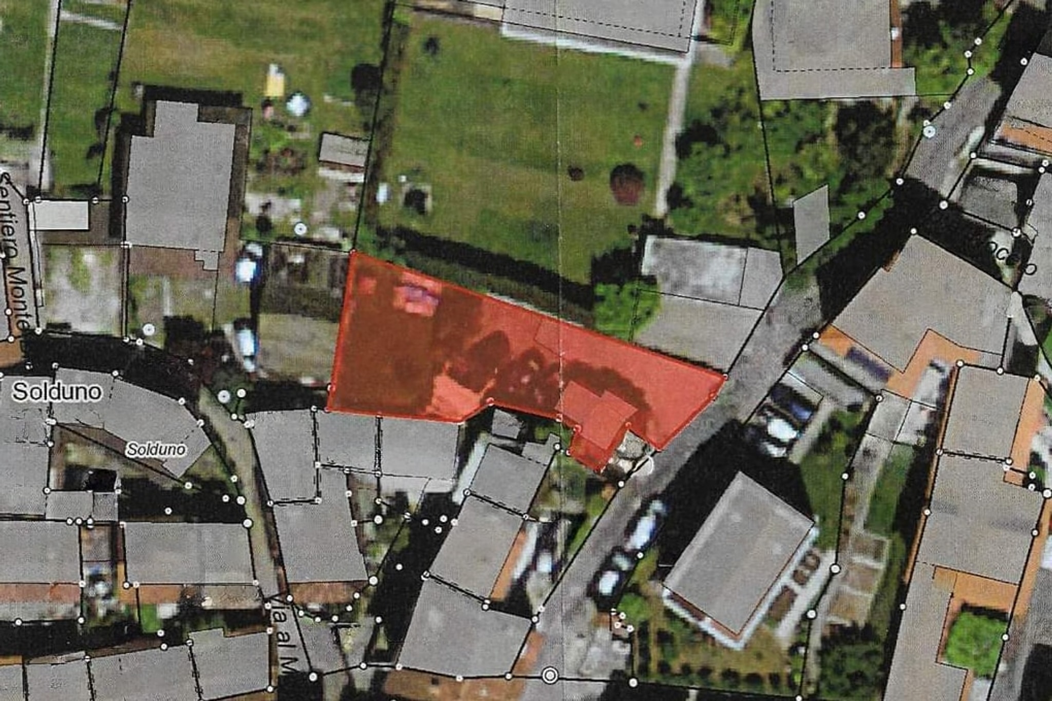 Interessante terreno edificabile di 322 mq in posizione strategica di nucleo - Locarno