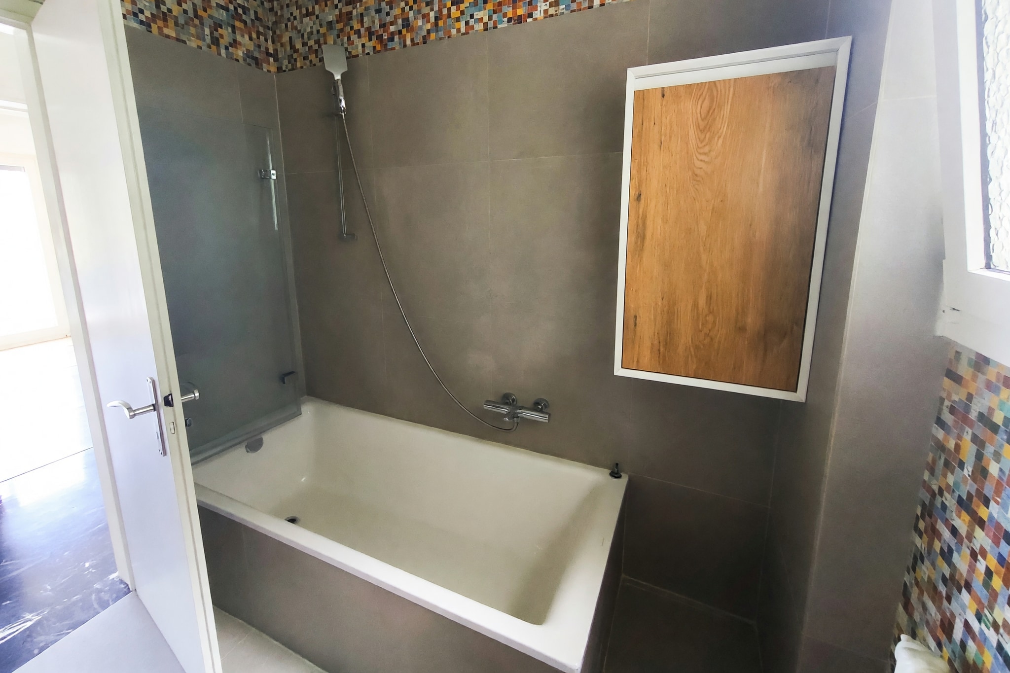 Stupenda casa bifamiliare 7 locali con terrazzo vista lago, giardino privato e grande zona giorno su due livelli - Collina d'Oro - foto 16