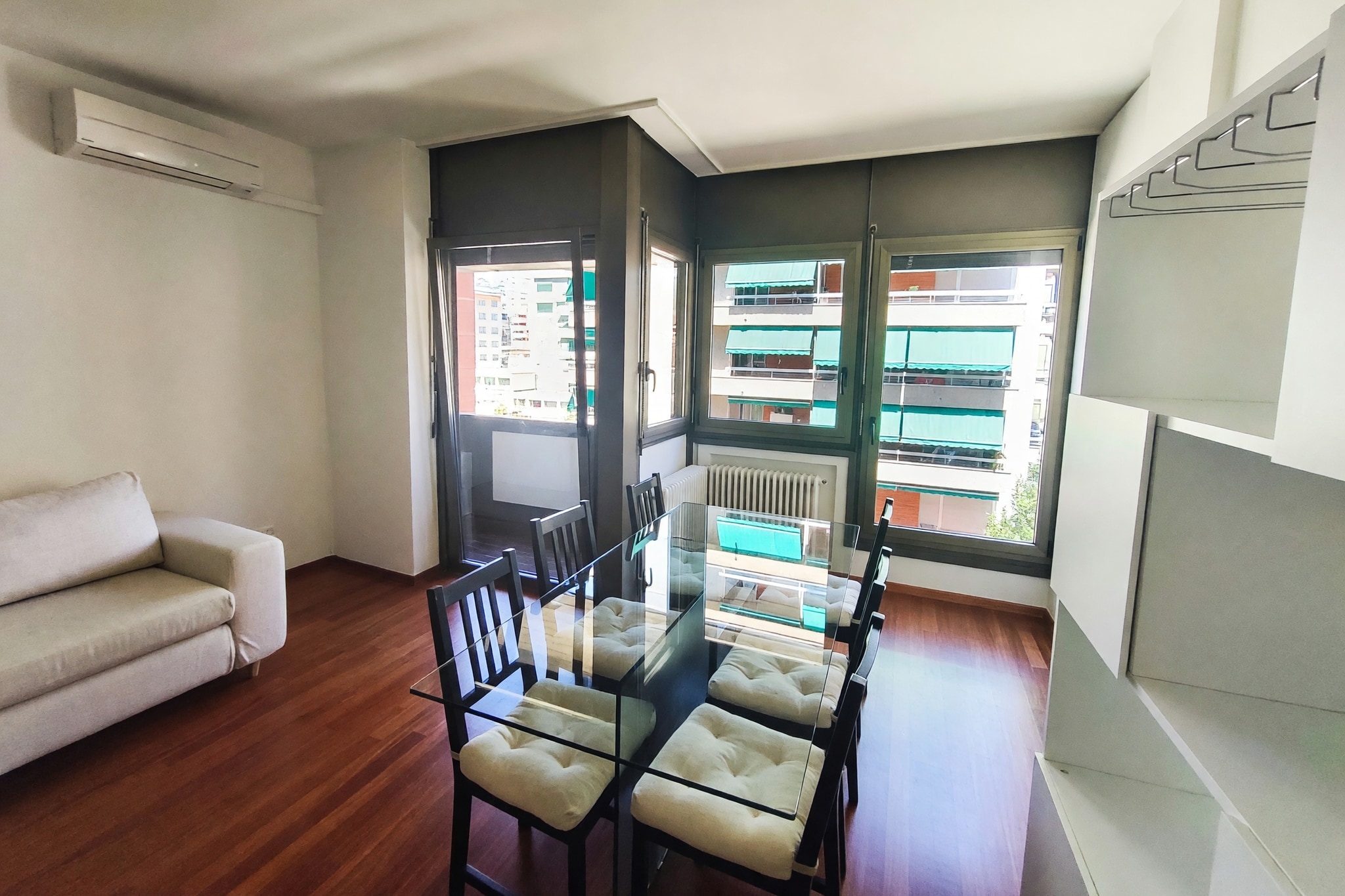 Signorile appartamento 2,5 locali con balcone in posizione centrale - Cassarate - foto 2