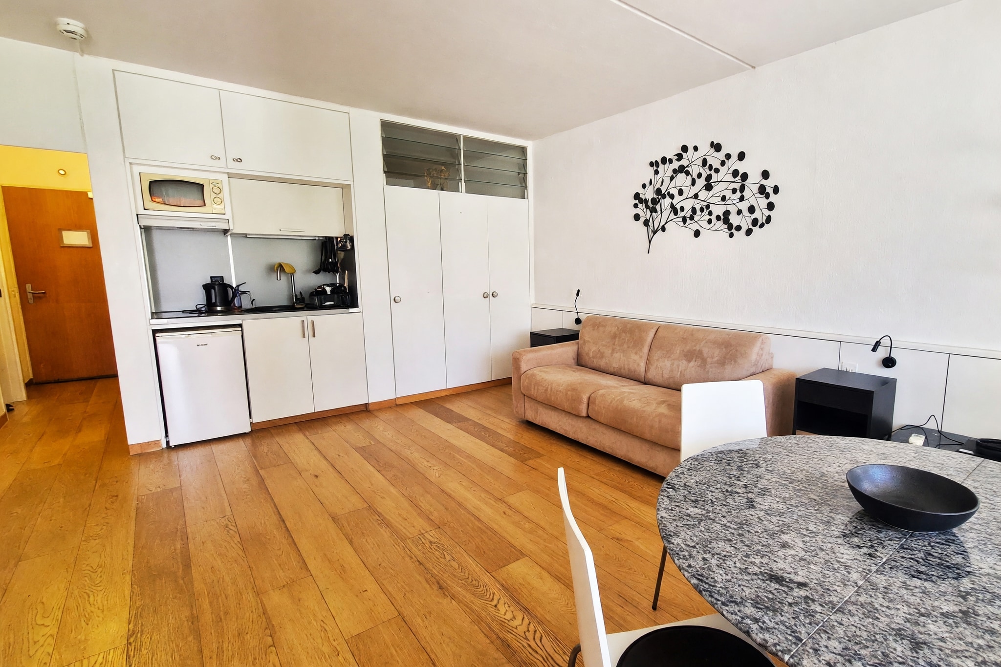 Bellissimo appartamento 2,5 locali con terrazza coperta vista lago in esclusivo residence di vacanza direttamente sul lago - Bissone - foto 3
