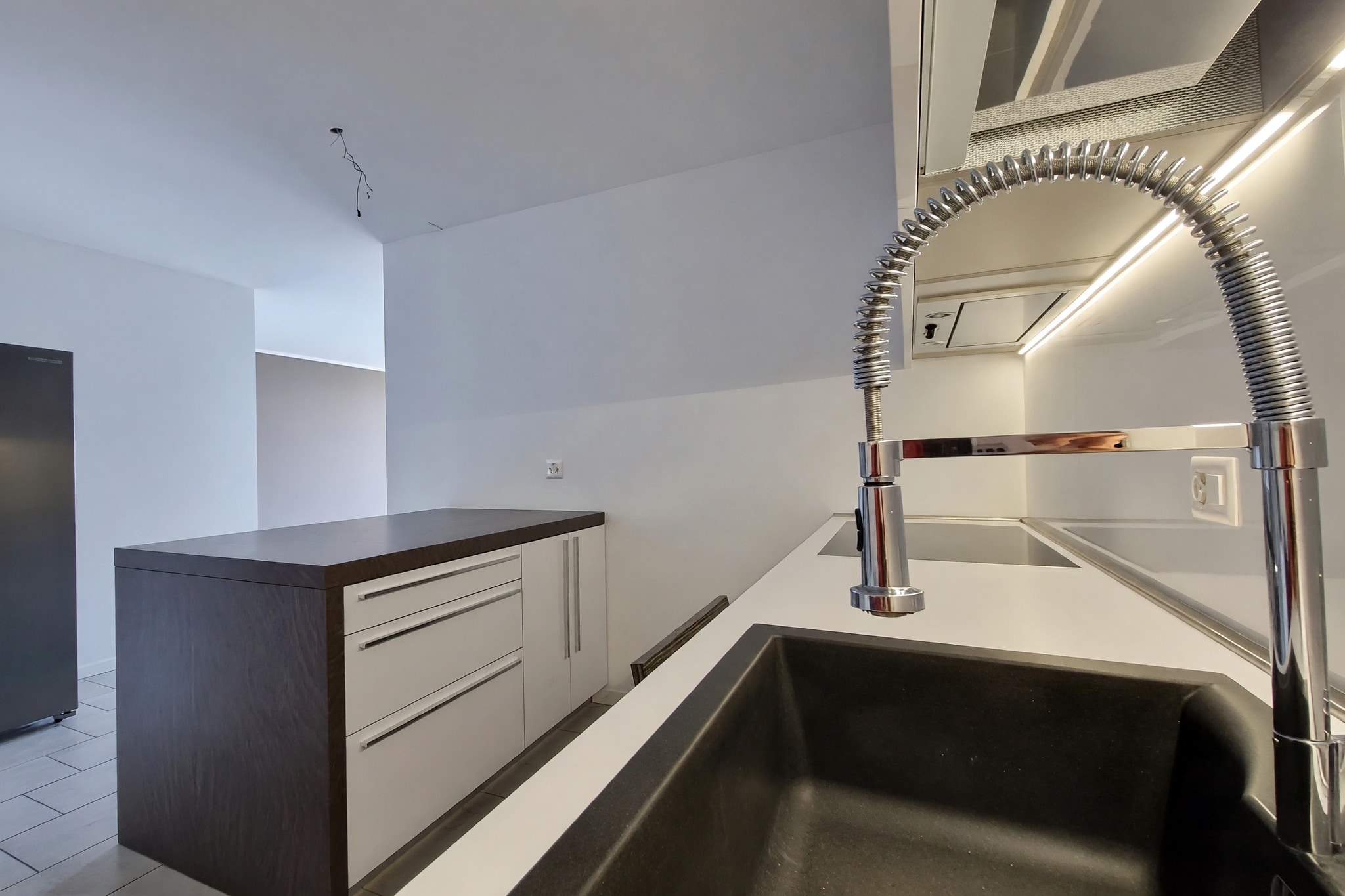 Moderna casa contigua 5,5 locali con terrazza coperta vista lago e giardino in posizione panoramica - Lopagno - foto 5