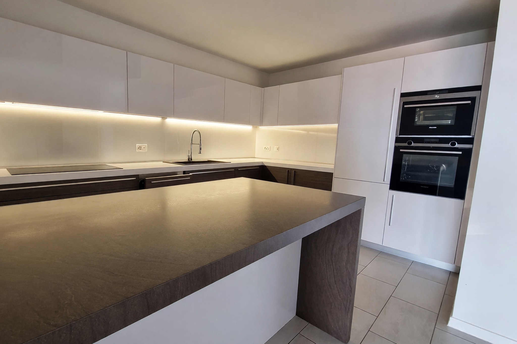 Moderna casa contigua 5,5 locali con terrazza coperta vista lago e giardino in posizione panoramica - Lopagno - foto 8