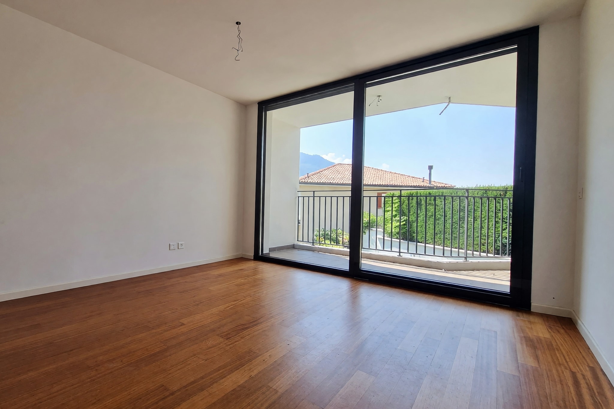 Moderna casa contigua 5,5 locali con terrazza coperta vista lago e giardino in posizione panoramica - Lopagno - foto 13