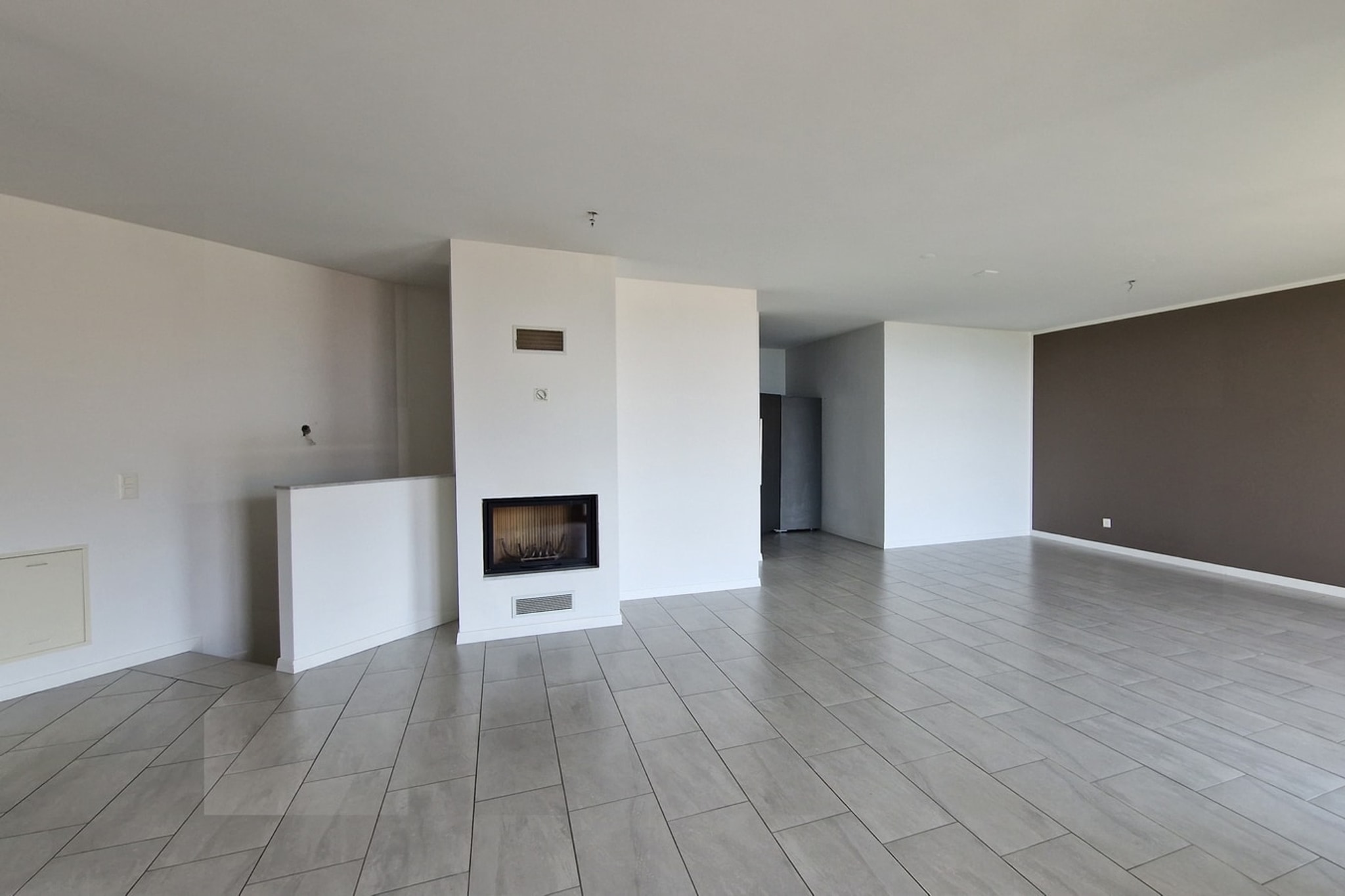 Moderna casa contigua 5,5 locali con terrazza coperta vista lago e giardino in posizione panoramica - Lopagno