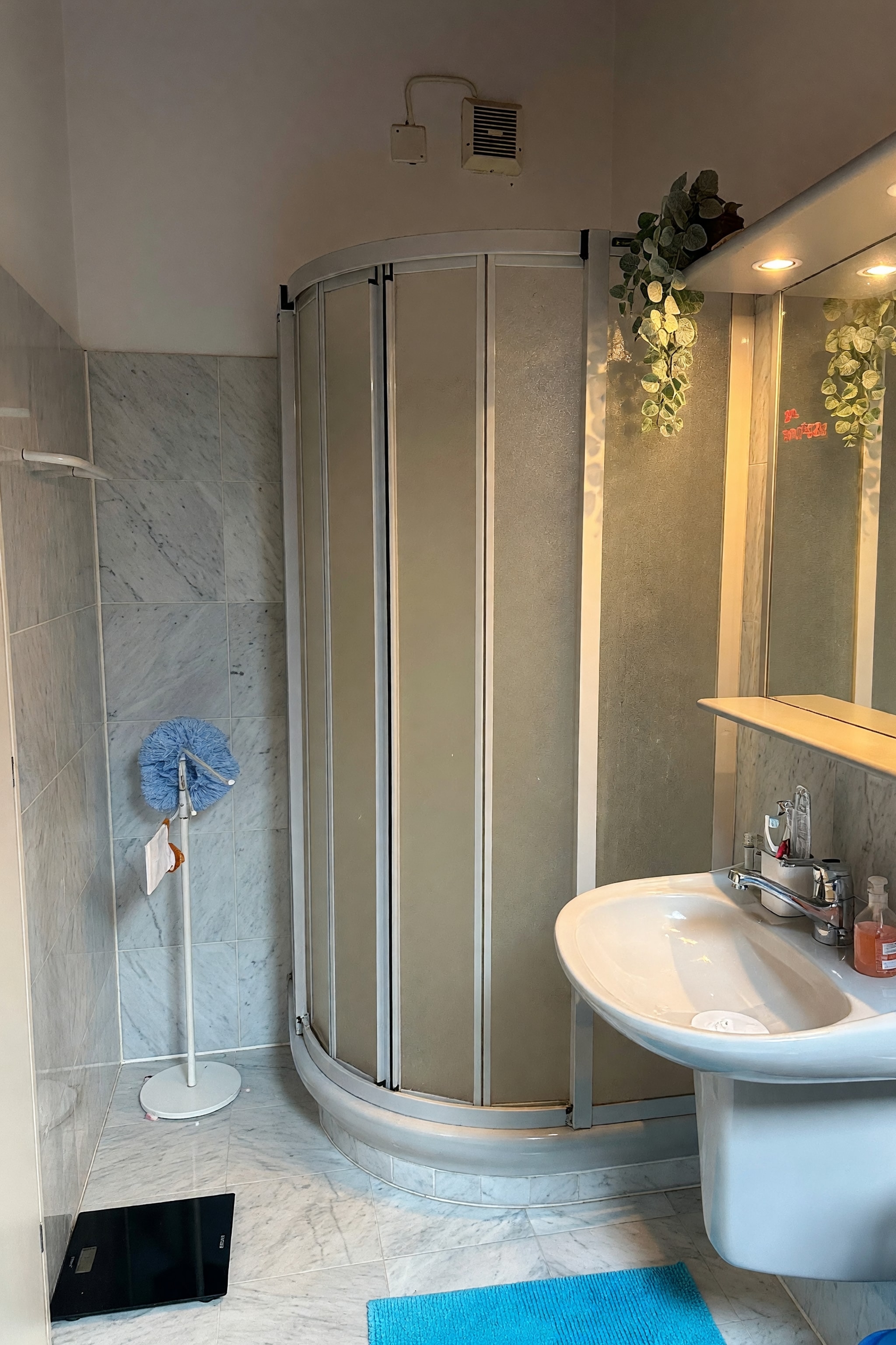 Bellissimo duplex 5,5 locali con terrazza panoramica, camino e ampi spazi abitativi per ogni esigenza. - Comano - foto 10