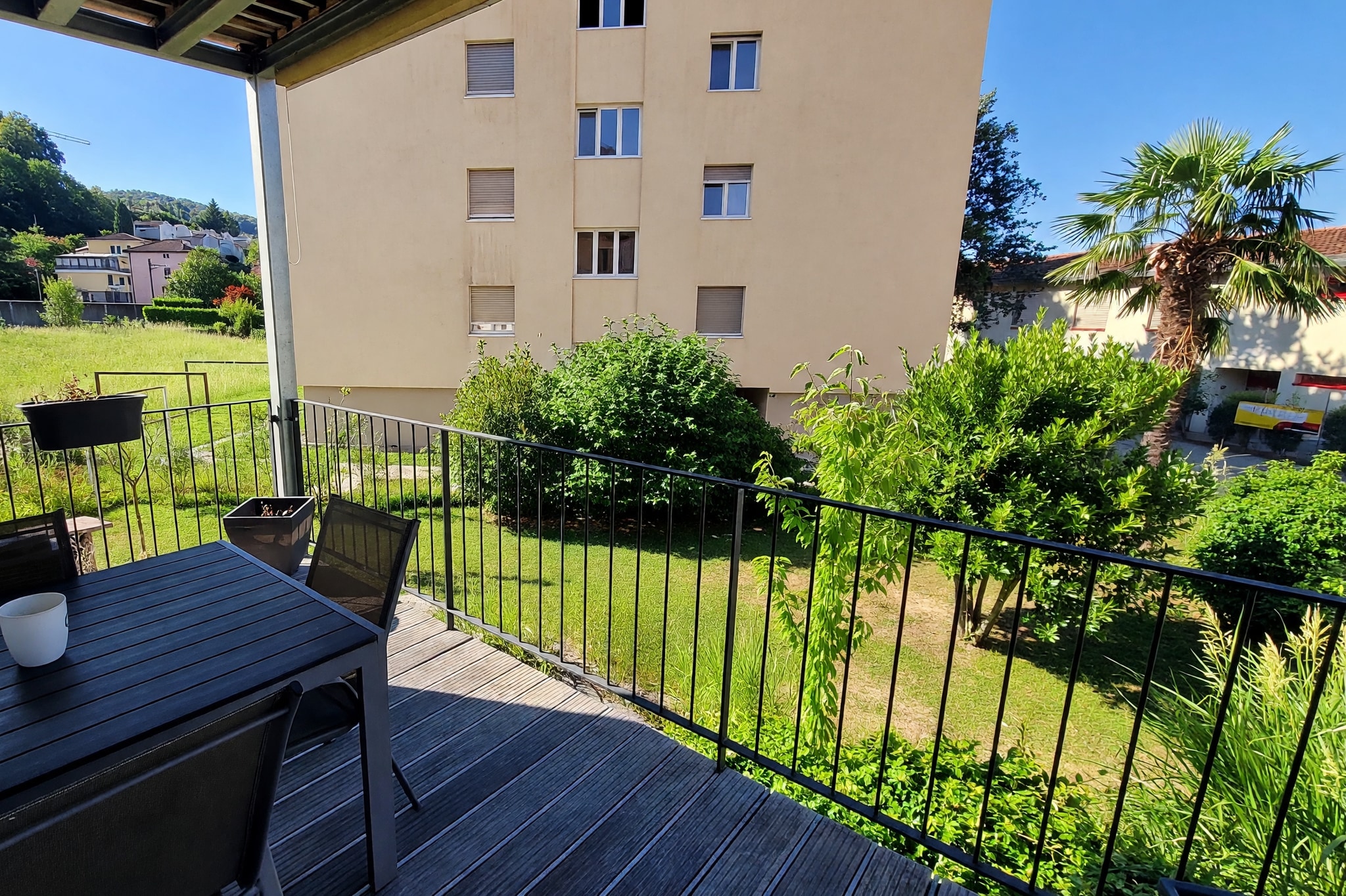 Bellissimo appartamento 3,5 locali ristrutturato a nuovo con spaziosa terrazza privata e accogliente zona giorno con stufa a legna - Cadempino - foto 6