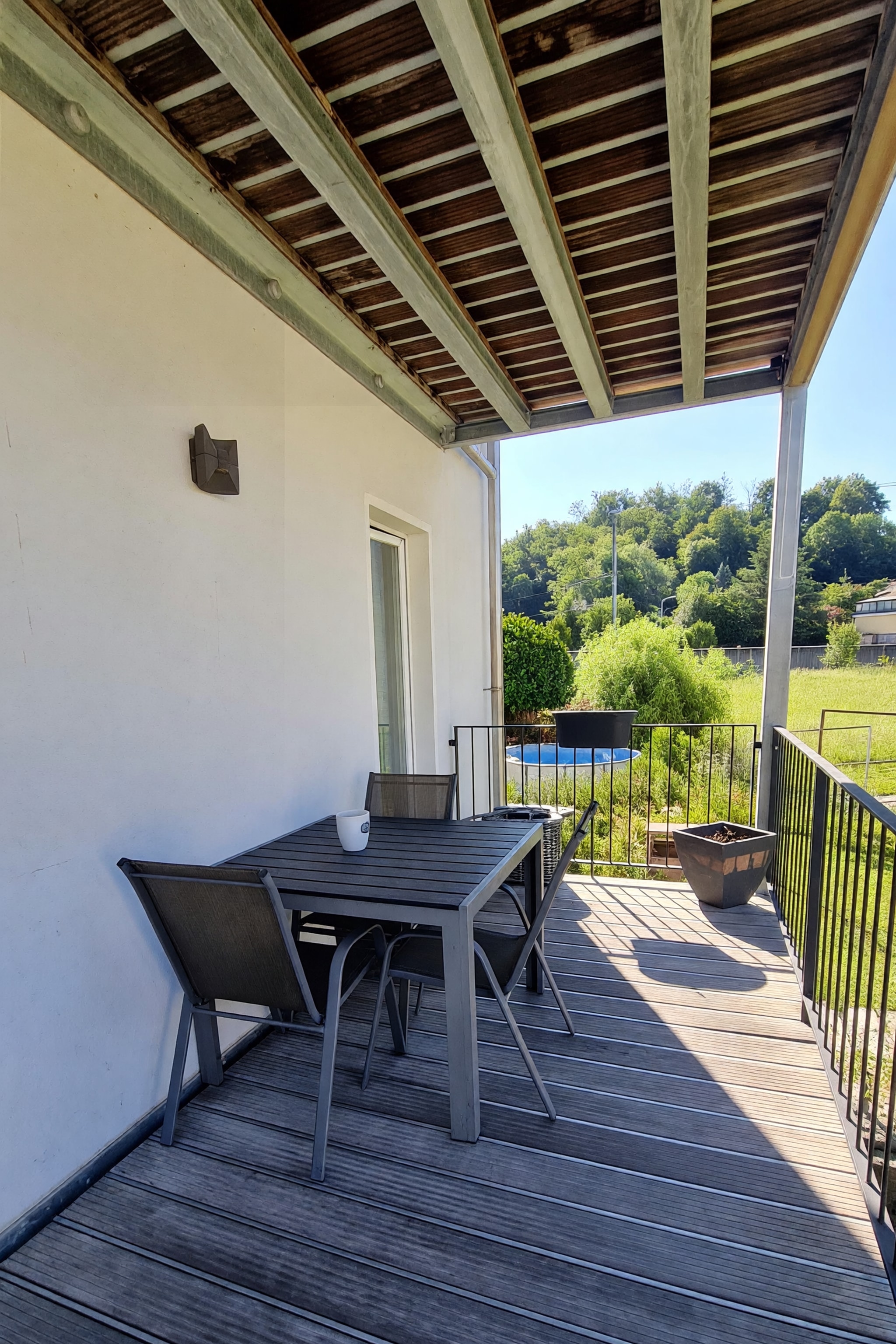 Bellissimo appartamento 3,5 locali ristrutturato a nuovo con spaziosa terrazza privata e accogliente zona giorno con stufa a legna - Cadempino - foto 8
