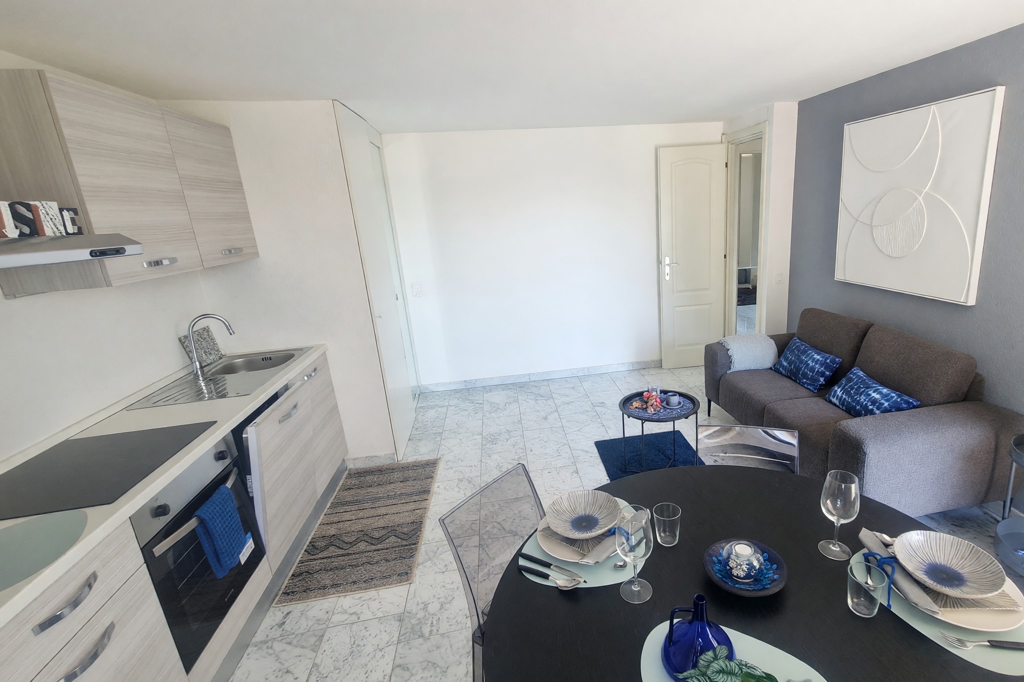 Grazioso appartamento 2,5 locali parzialmente ristrutturato nel nucleo di Aldesago con balcone e scorcio sul lago - Aldesago - foto 2