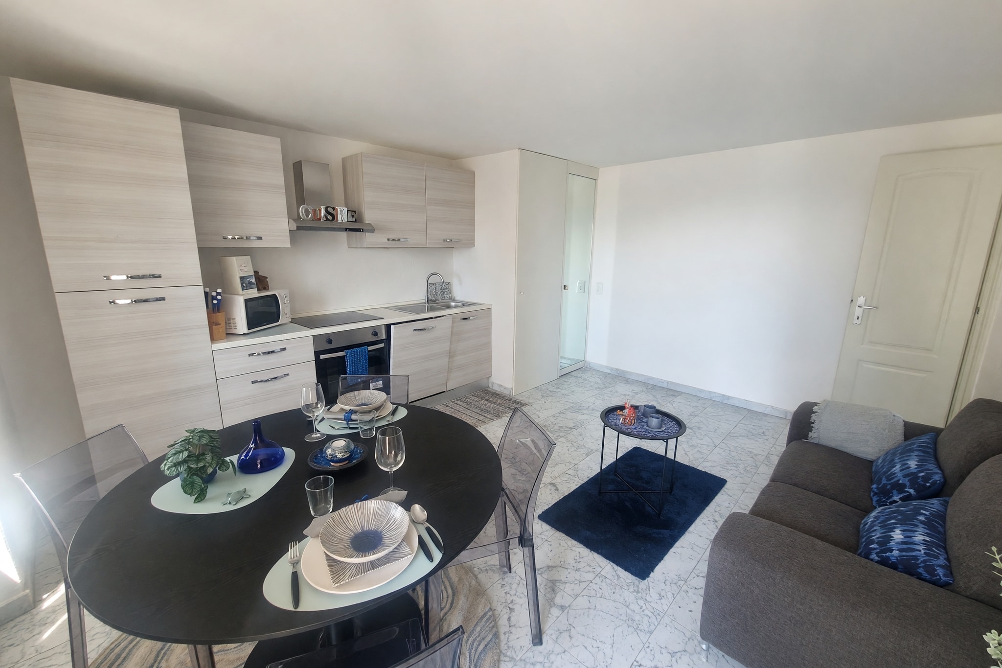 Grazioso appartamento 2,5 locali parzialmente ristrutturato nel nucleo di Aldesago con balcone e scorcio sul lago - Aldesago - foto 8