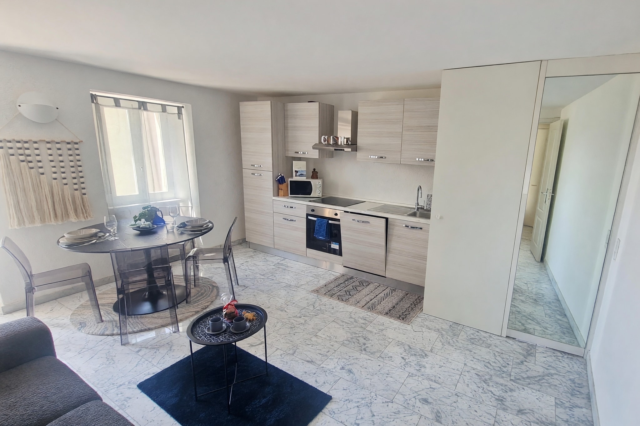 Grazioso appartamento 2,5 locali parzialmente ristrutturato nel nucleo di Aldesago con balcone e scorcio sul lago - Aldesago - foto 9