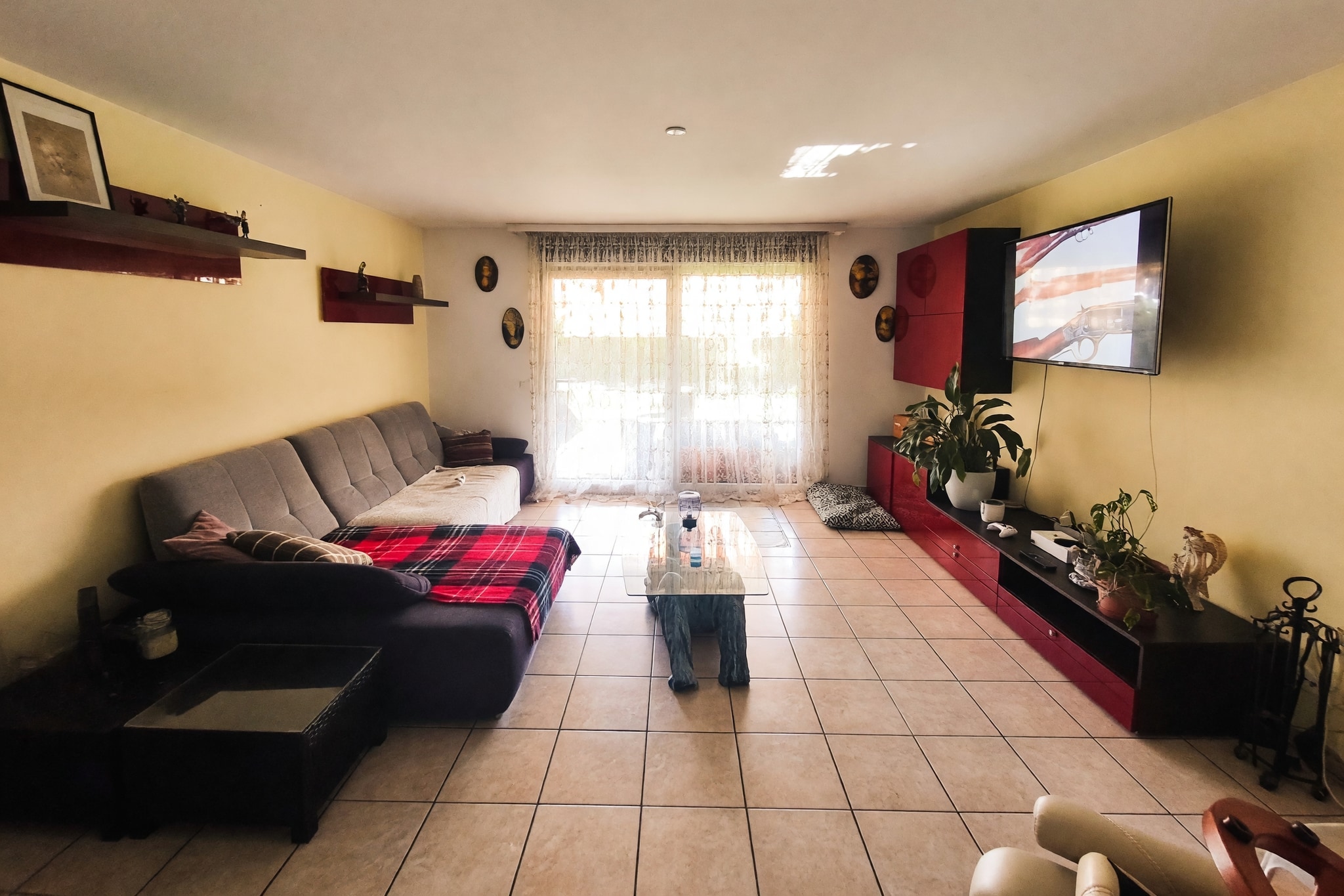 Ampia villetta 5,5 locali con giardino privato di 300 mq, camino e grande mansarda abitabile - Cadenazzo - foto 4