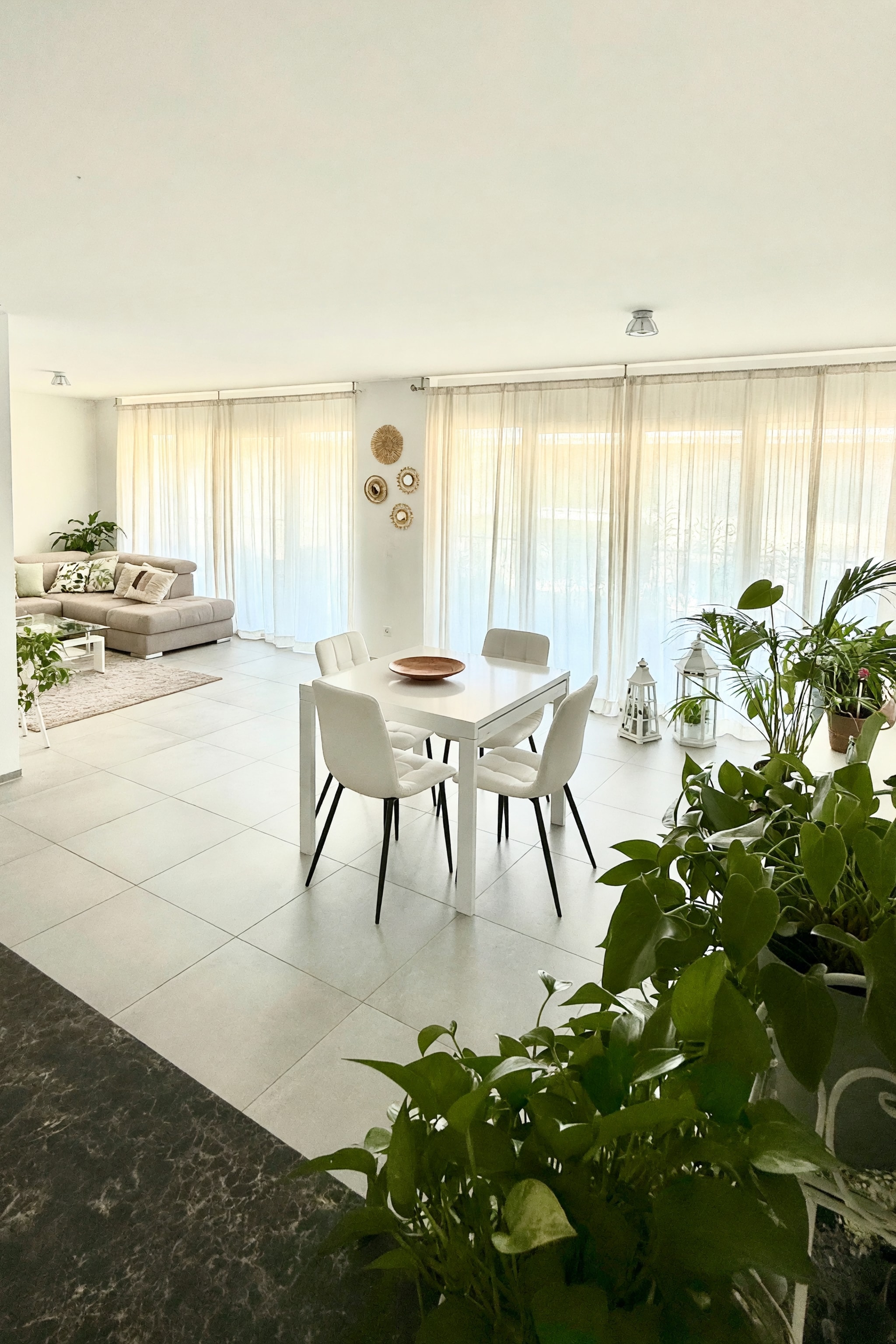 Elegante appartamento 3,5 locali nuovo con ampio terrazzo e camera padronale con bagno privato in posizione strategica - Balerna - foto 3