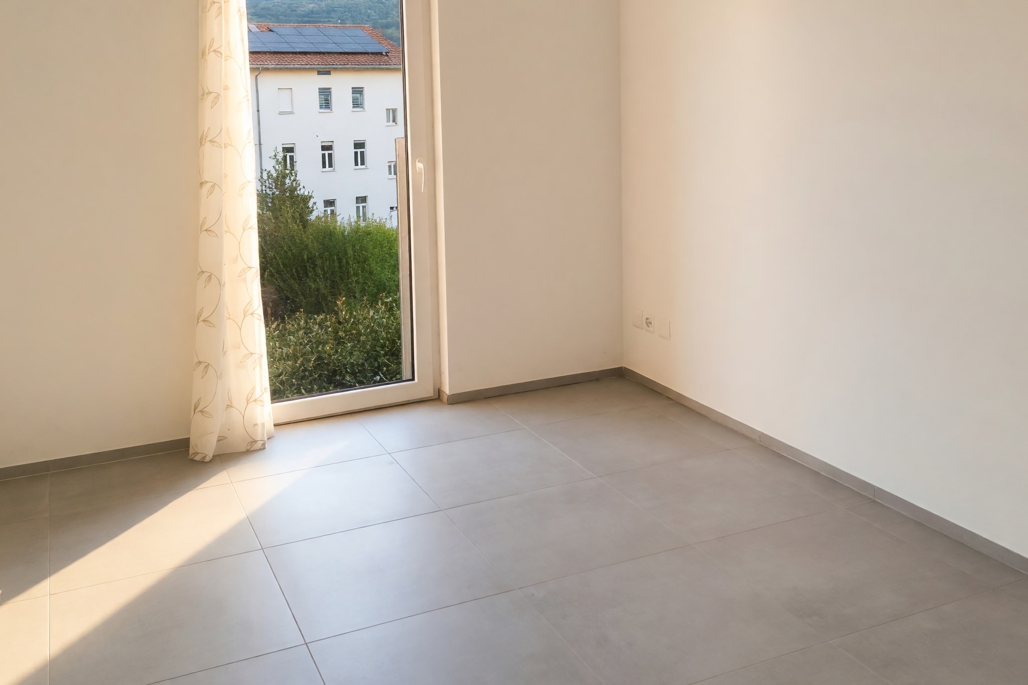 Elegante appartamento 3,5 locali nuovo con ampio terrazzo e camera padronale con bagno privato in posizione strategica - Balerna - foto 11