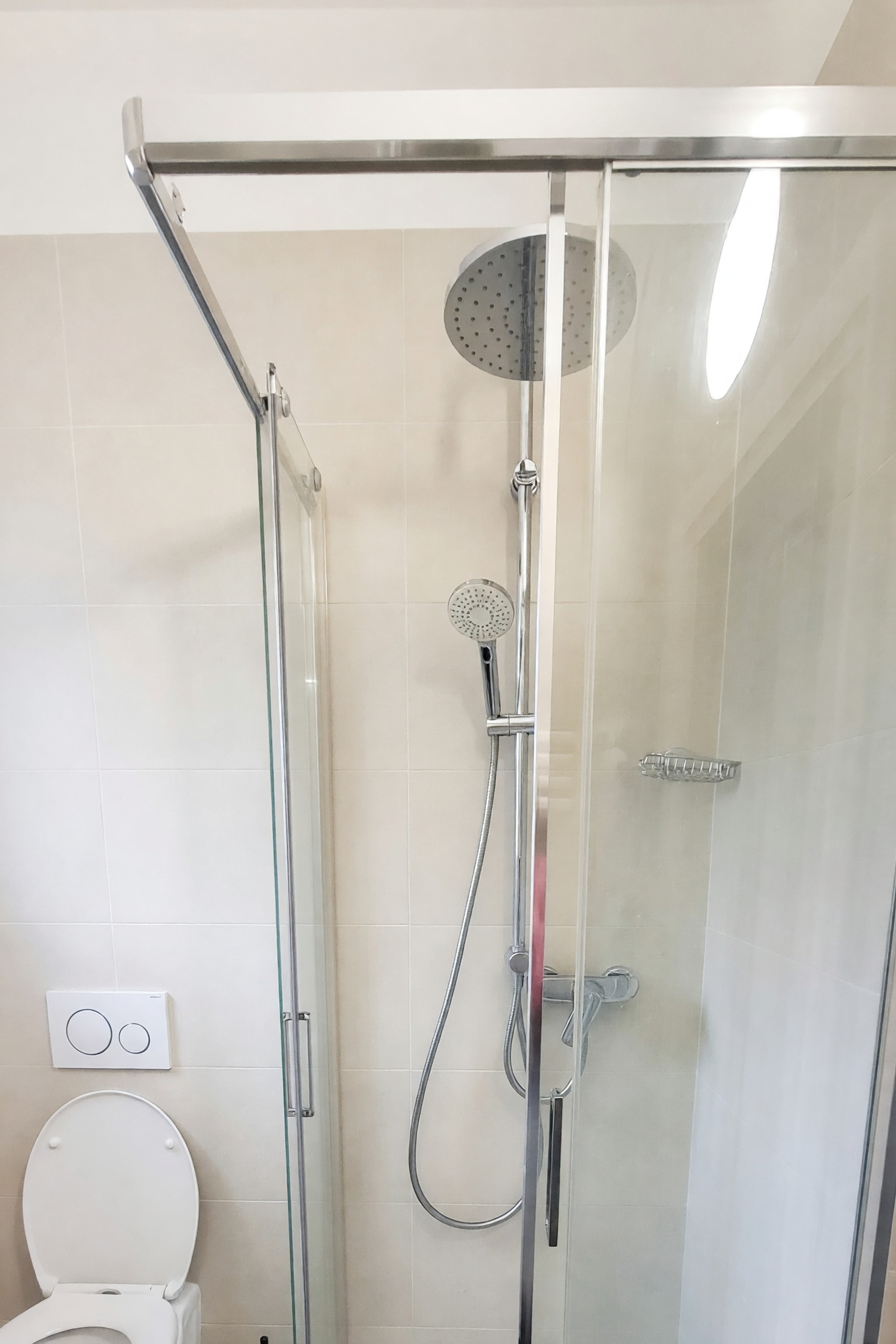 Accogliente appartamento 1,5 locali in posizione centrale con ampio bagno finestrato e spese incluse nel canone - Chiasso - foto 7