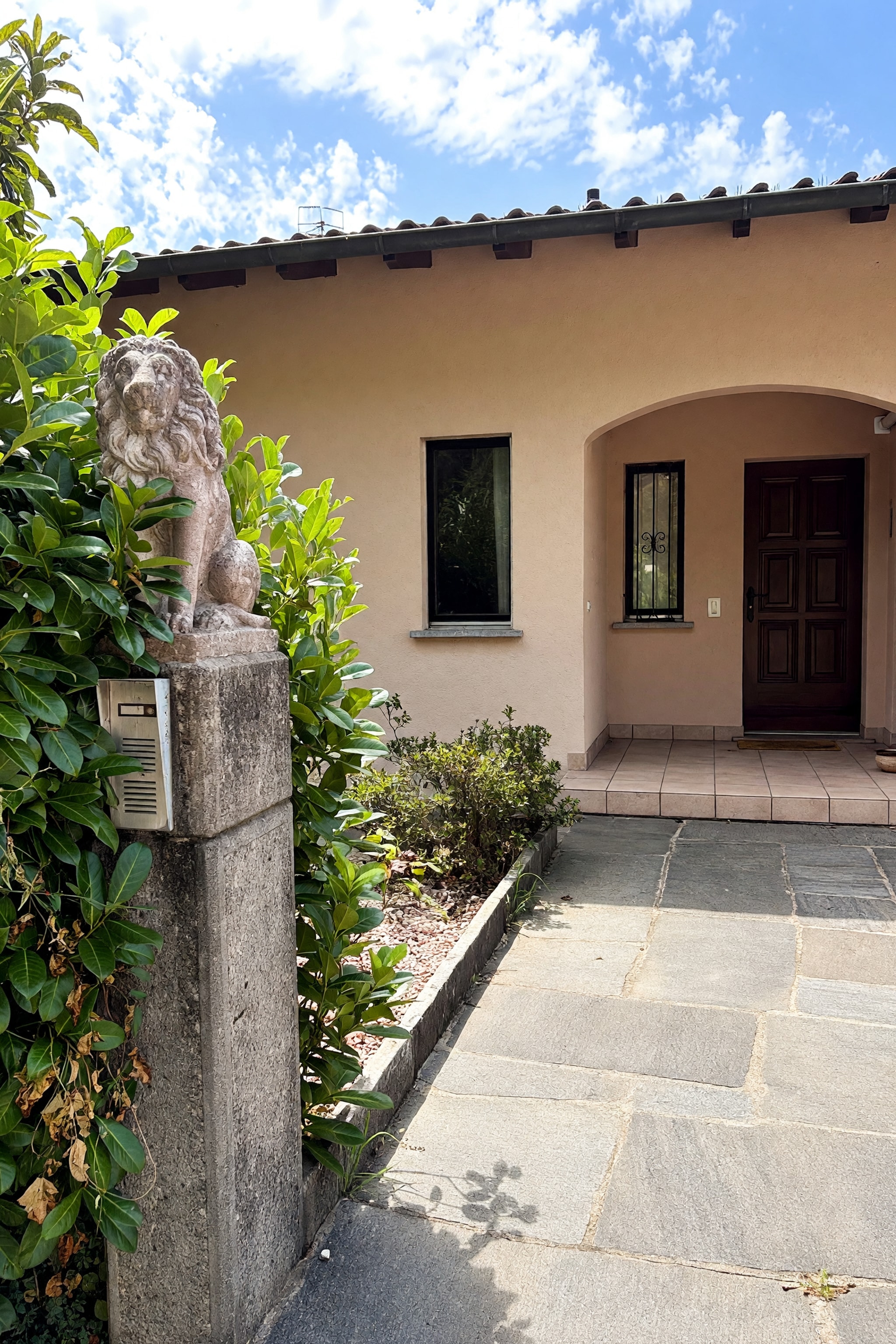Casa plurifamiliare dalle mille possibilità con vista lago e giardino - Ponte Tresa - foto 7