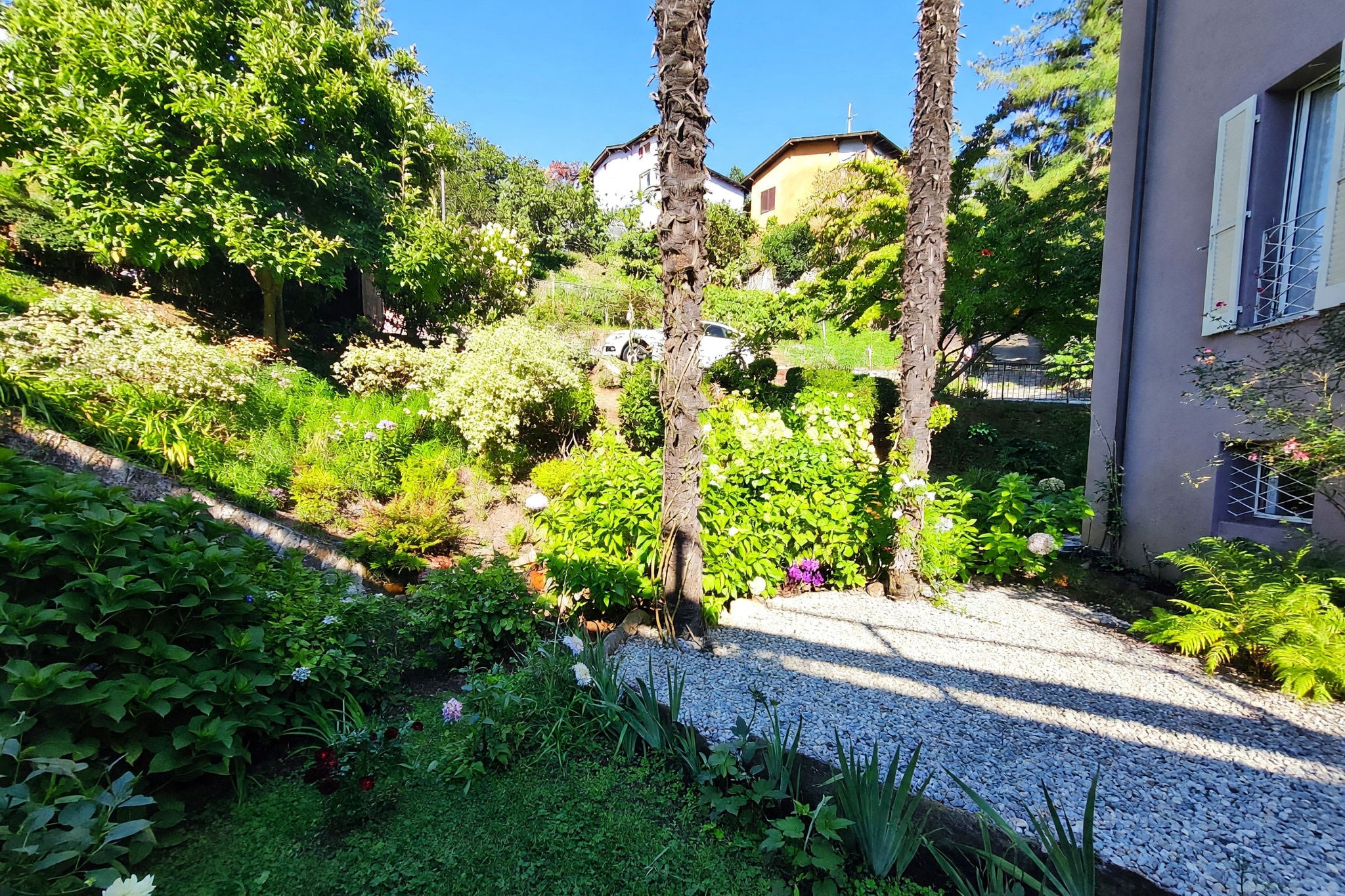 Affascinante casa bifamiliare 7 locali ristrutturata con giardino privato di 250 m² nel caratteristico nucleo di Davesco - Davesco - foto 23