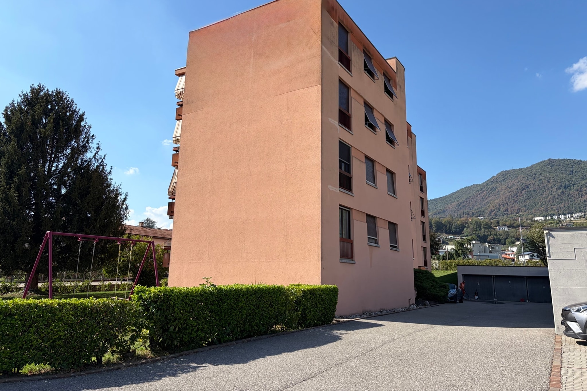 Luminoso appartamento 3,5 locali con balcone, cucina rinnovata e ottimo potenziale d’investimento - Morbio Inferiore - foto 14