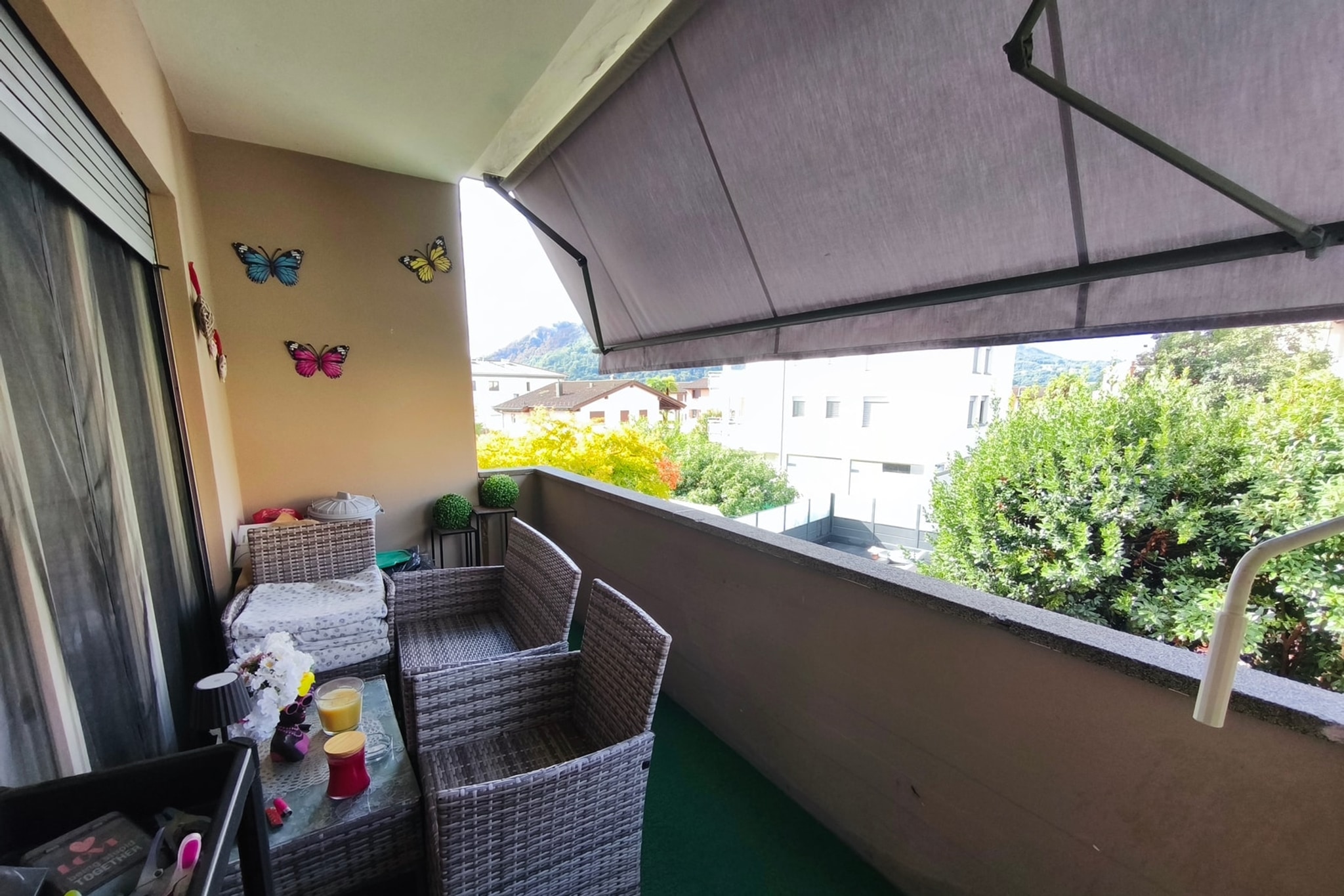 Moderno 3,5 con gradevole terrazzo e immediata disponibilità in piacevole contesto residenziale - Caslano - foto 4