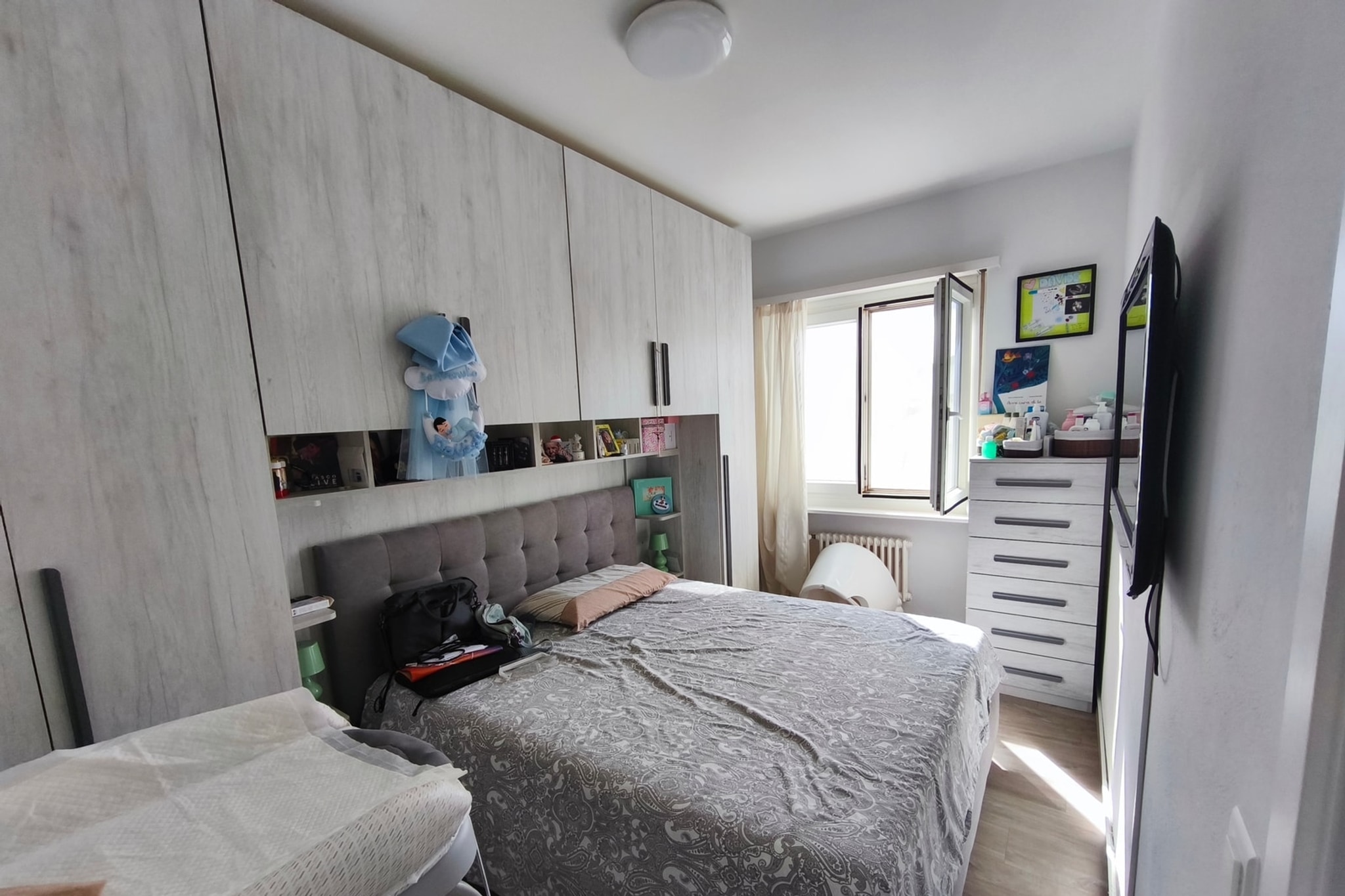 Moderno 3,5 con gradevole terrazzo e immediata disponibilità in piacevole contesto residenziale - Caslano - foto 9