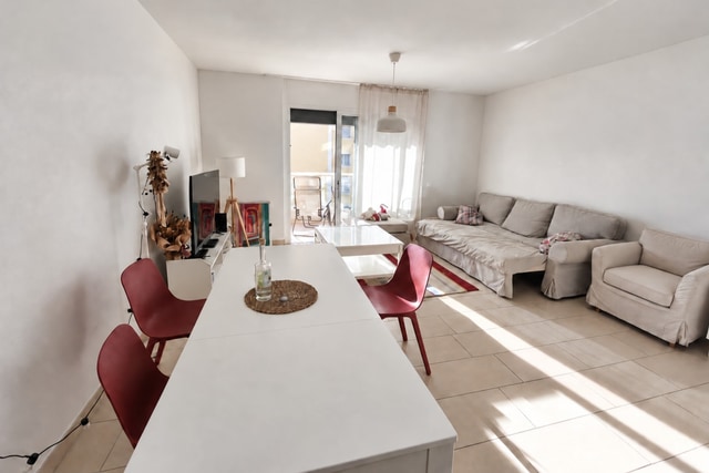 Ampio appartamento 2,5 locali arredato con balconcino in complesso con parco condominiale e servizi a pochi passi - Viganello