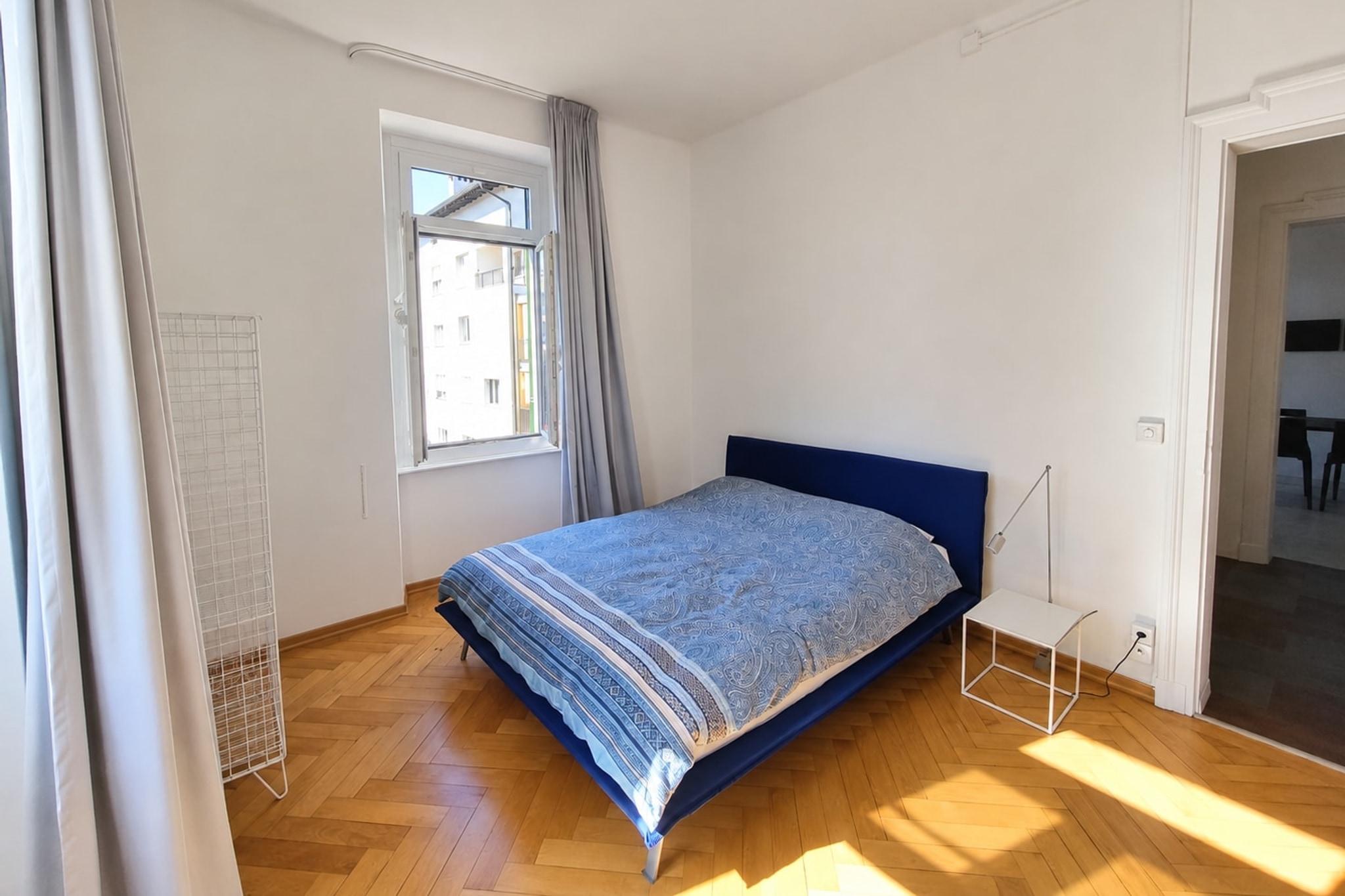 Elegante appartamento 4,5 locali ristrutturato in casa d’epoca con due balconi e ampia cucina abitabile - Massagno - foto 9