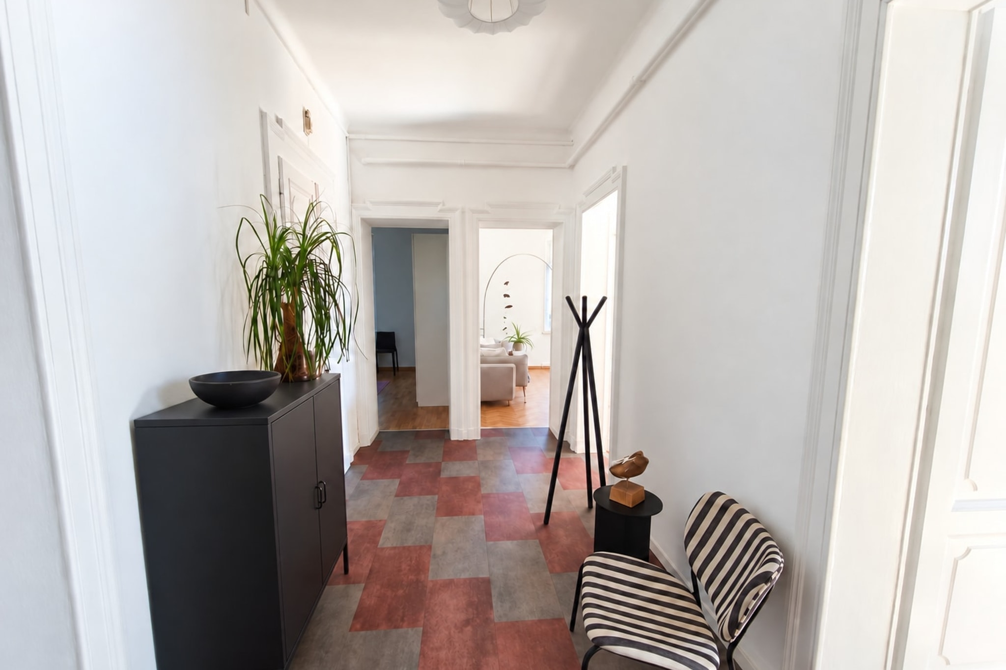 Elegante appartamento 4,5 locali ristrutturato in casa d’epoca con due balconi e ampia cucina abitabile - Massagno - foto 14