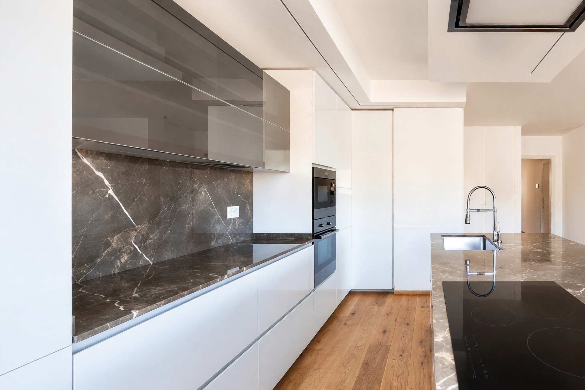 Elegante attico 4,5 locali con magnifico roof top privato di 140 m² e piacevole vista sulla città - Pregassona - foto 6
