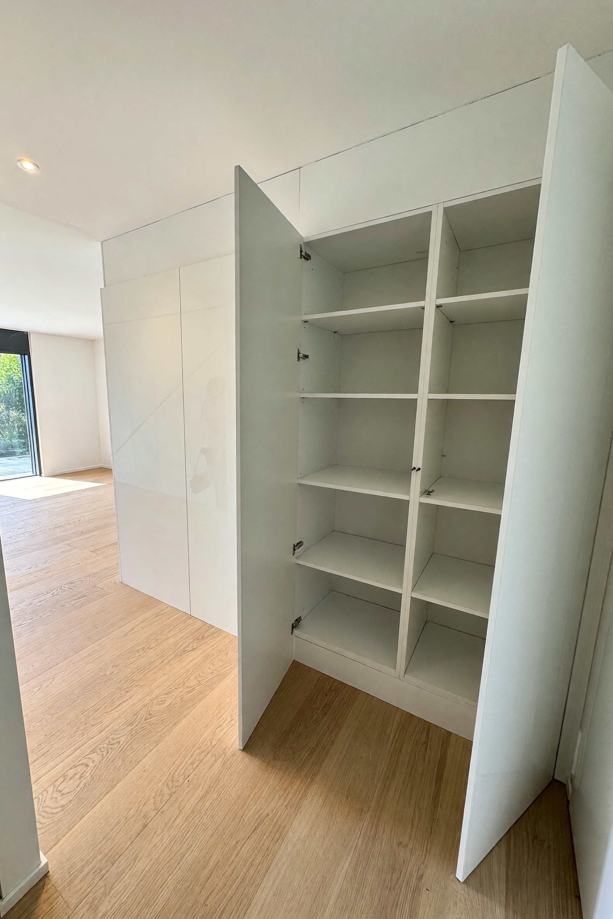 Elegante appartamento 3,5 locali di primo ingresso con terrazzo coperto e portico in moderno contesto residenziale - Caslano - foto 5