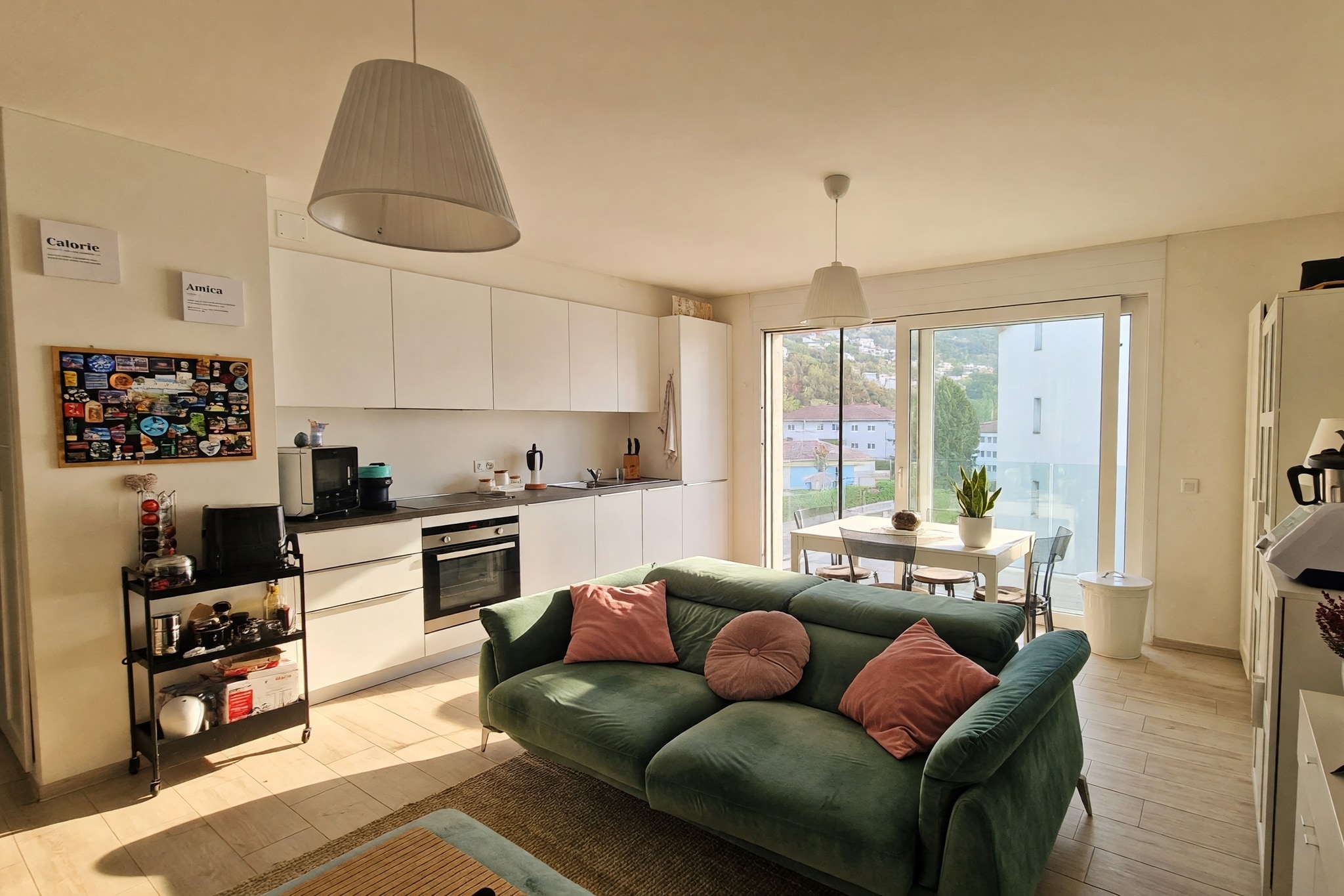 Moderno appartamento 2,5 locali con terrazza coperta e interessante opportunità d'investimento in comoda posizione residenziale - Vacallo