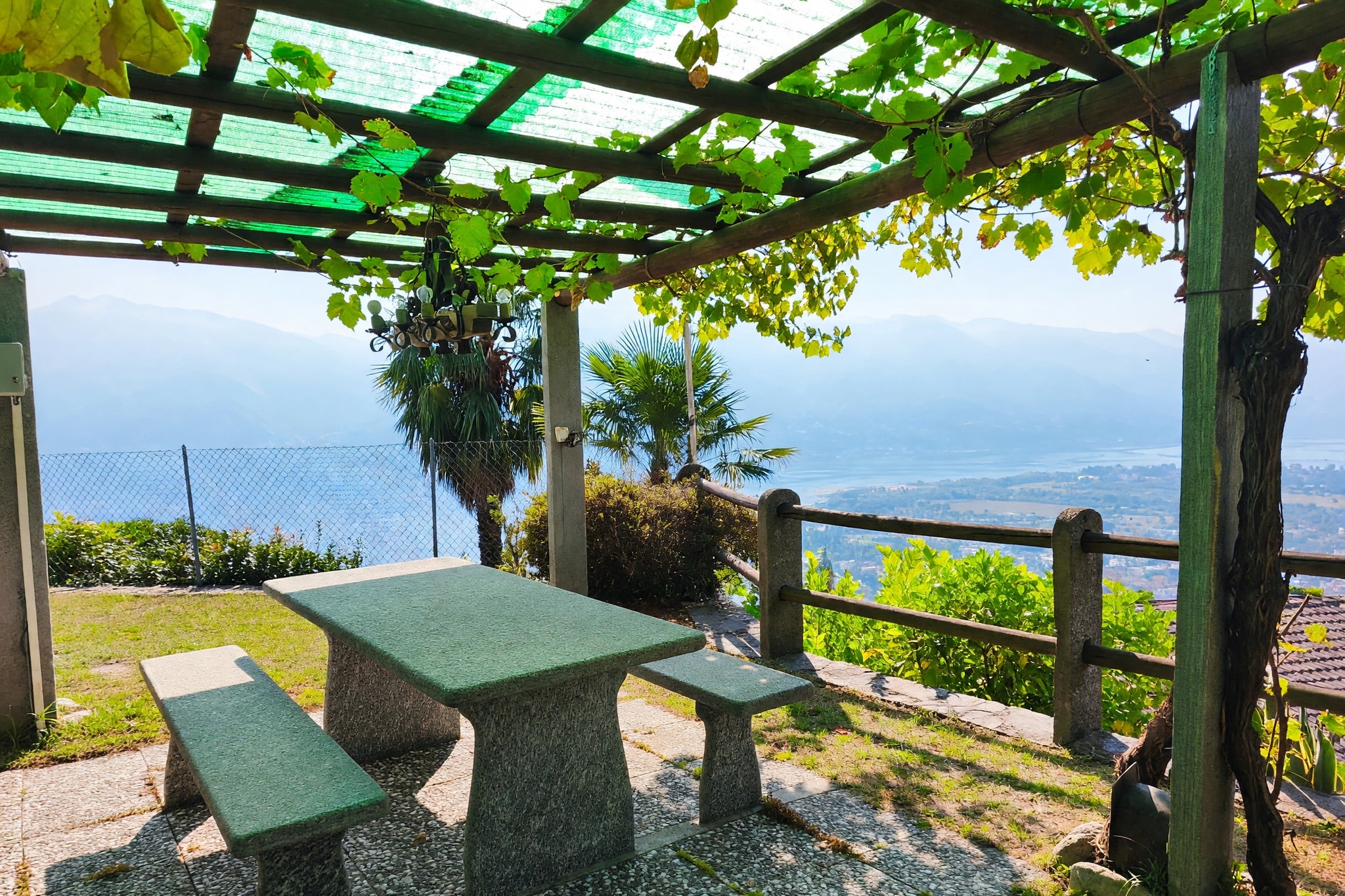 Splendida villa unifamiliare 5,5 locali con meravigliosa vista lago, giardino terrazzato e camino in contesto residenziale esclusivo - Orselina - foto 18