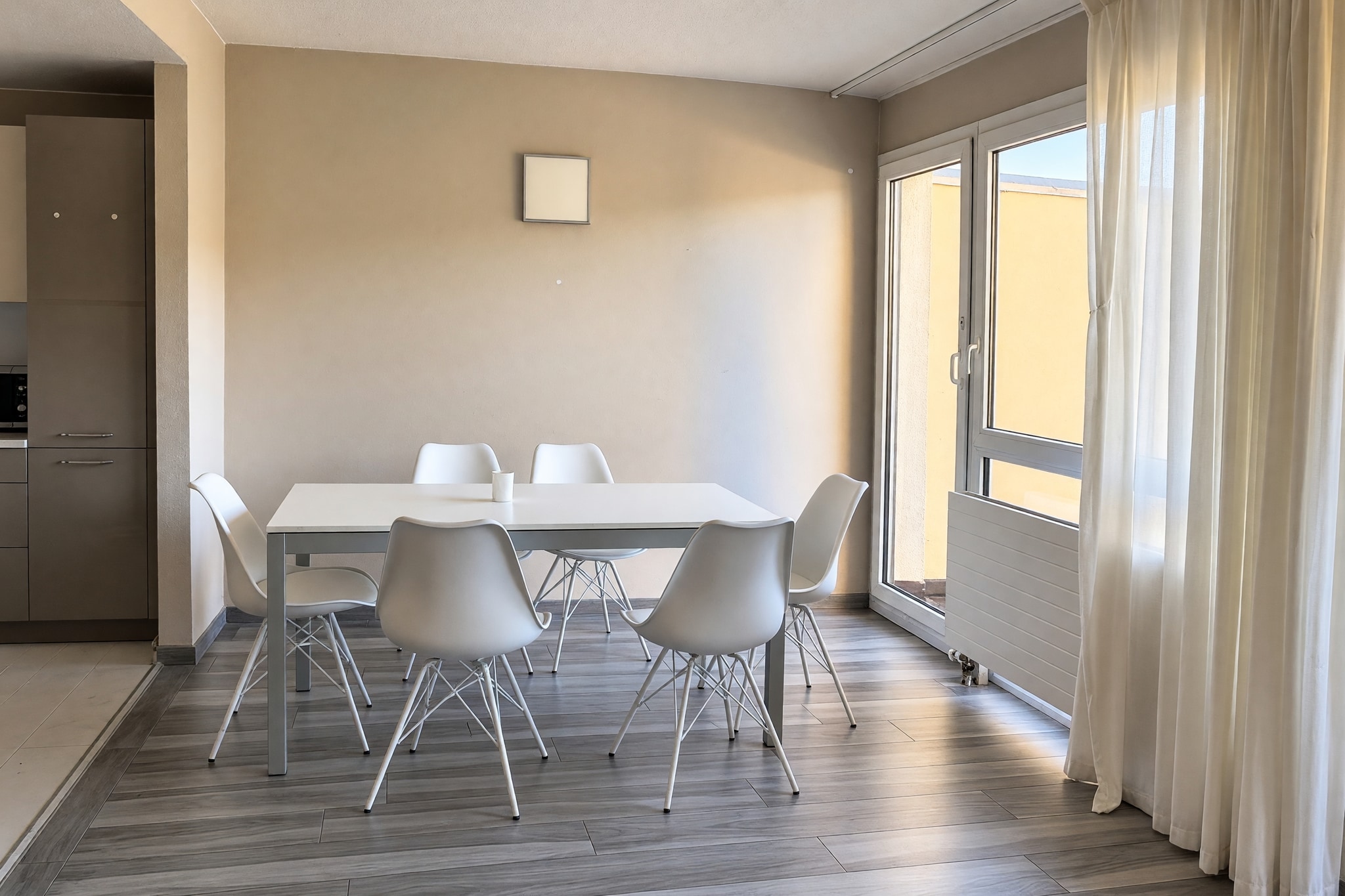 Interessante appartamento 4,5 locali ristrutturato con terrazza e bella vista panoramica all'ultimo piano a Pazzallo - Pazzallo - foto 4