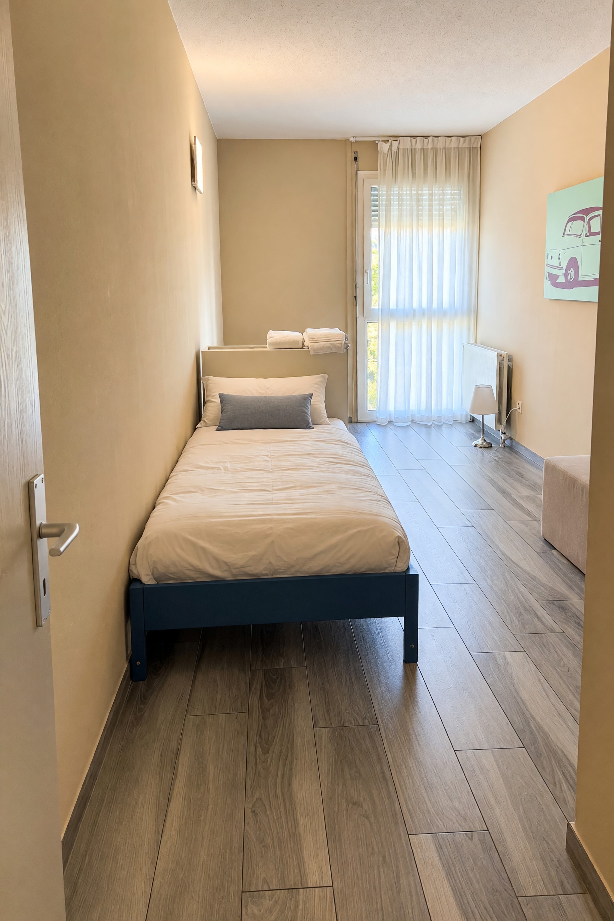Interessante appartamento 4,5 locali ristrutturato con terrazza e bella vista panoramica all'ultimo piano a Pazzallo - Pazzallo - foto 14